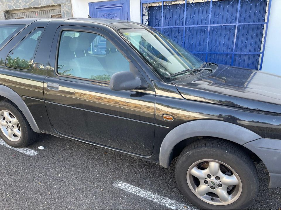 Land Rover Freelander segunda mano, año de fabricación - 2000, color negro, precio 6000€ | foto-2