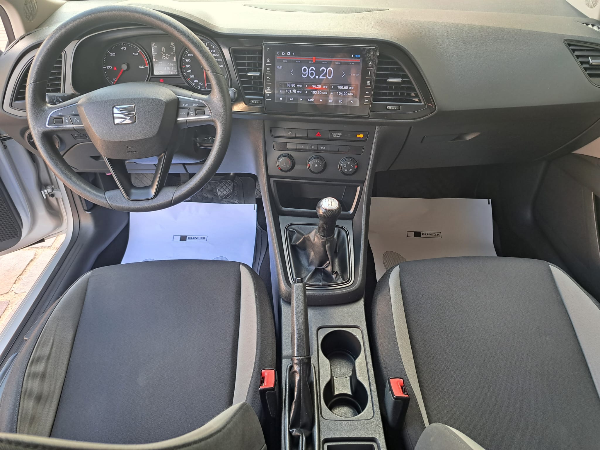 SEAT Leon segunda mano, año de fabricación - 2014, color plateado, precio 11490€ | foto-8
