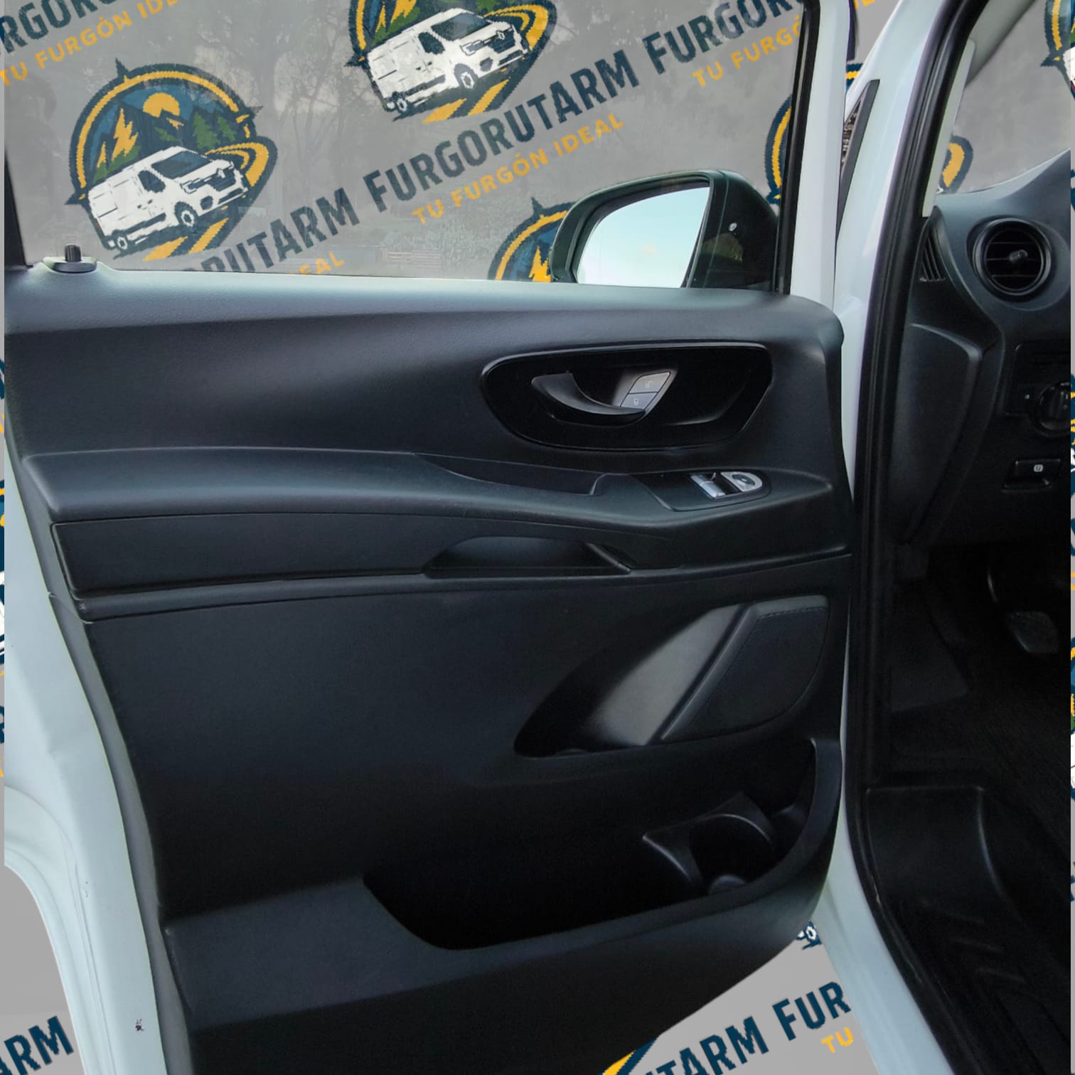 Mercedes-Benz Vito segunda mano, año de fabricación - 2017, color blanco, precio 16500€ | foto-11