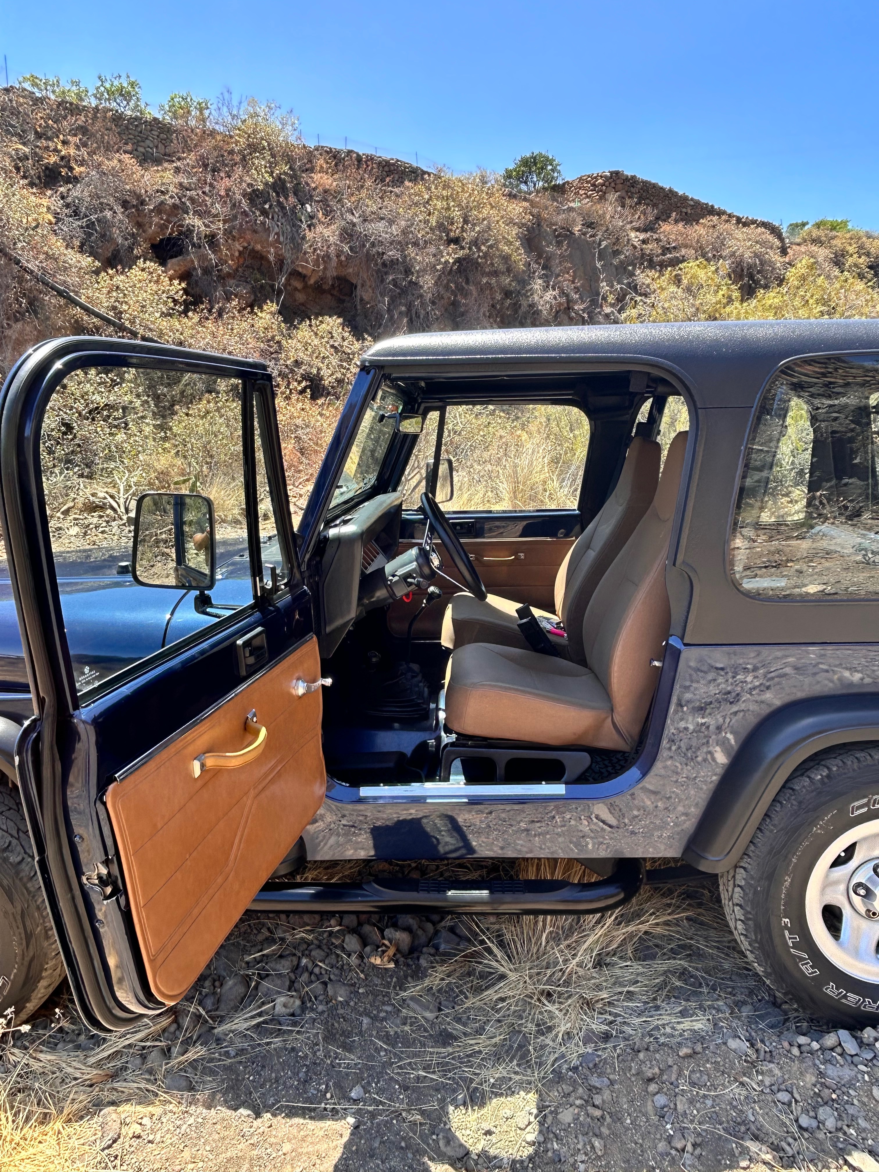 Jeep Wrangler segunda mano, año de fabricación - 1995, color azul, precio 14500€ | foto-6