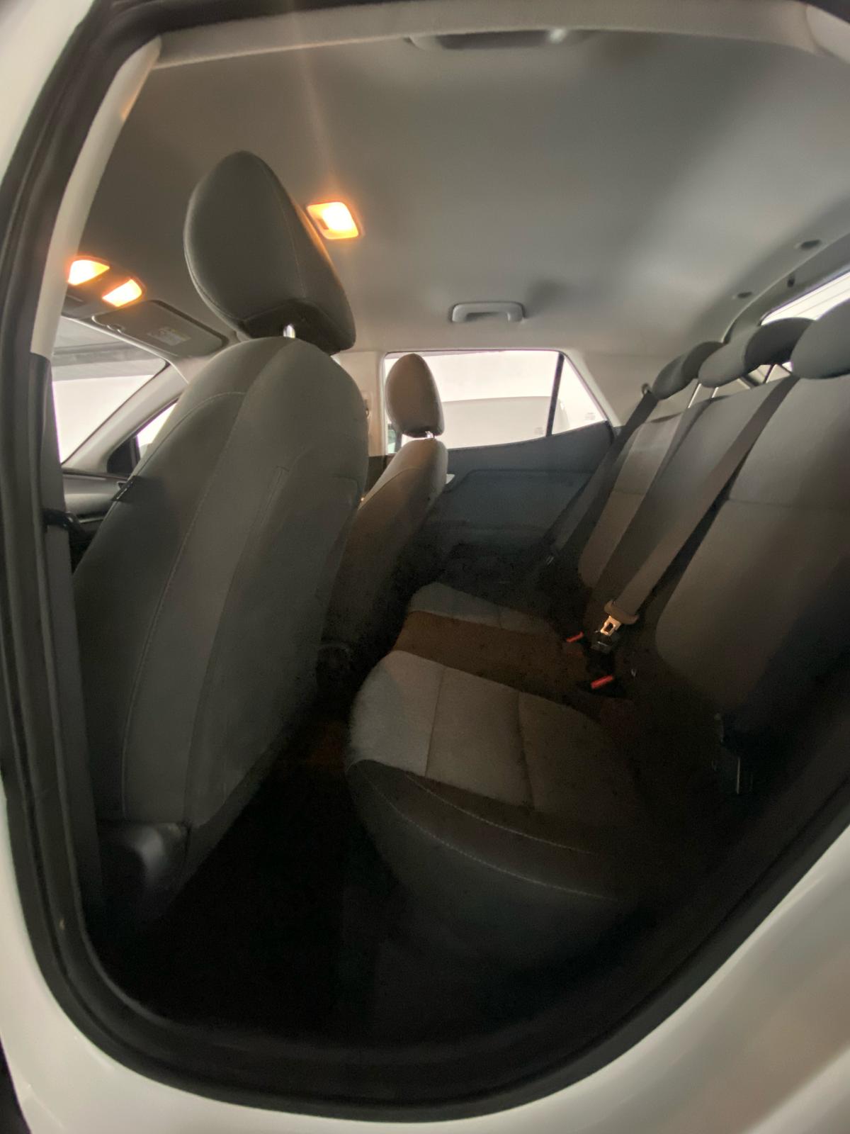 Kia Stonic segunda mano, año de fabricación - 2022, color blanco, precio 15450€ | foto-14