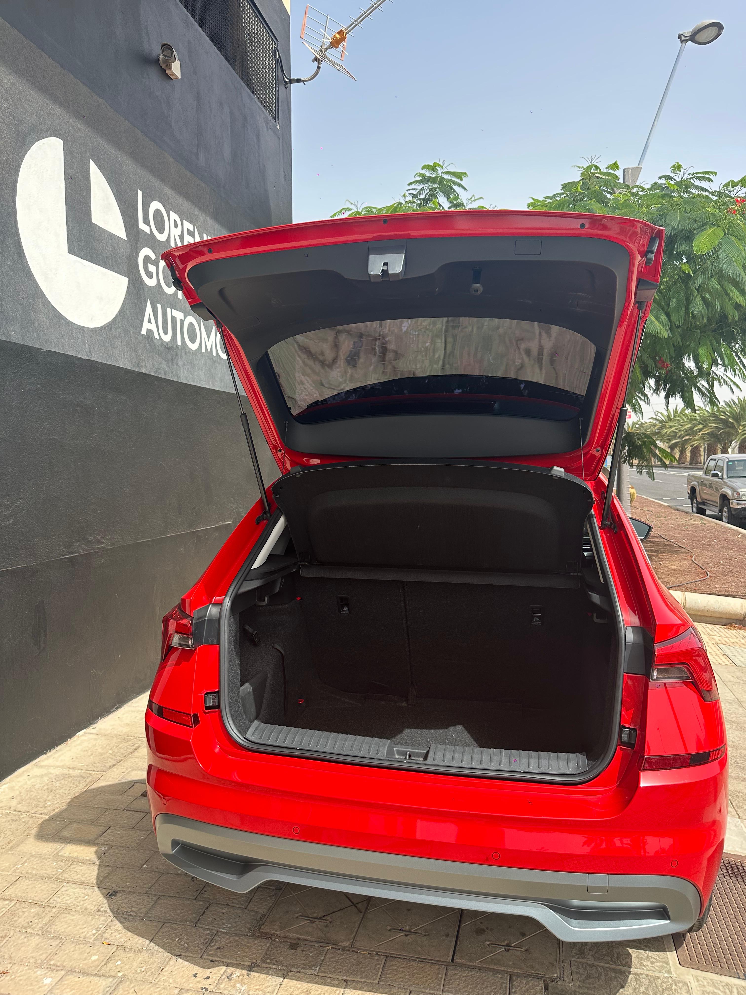 Skoda Kamiq segunda mano, año de fabricación - 2021, color rojo, precio 16900€ | foto-13