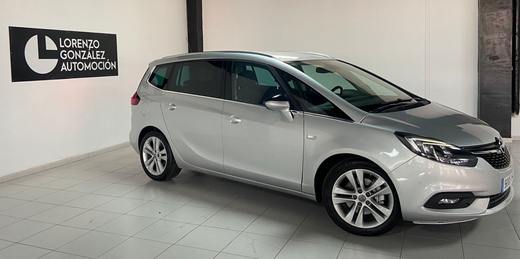 Opel Zafira segunda mano, año de fabricación - 2019, color gris, precio 14985€ | foto-13