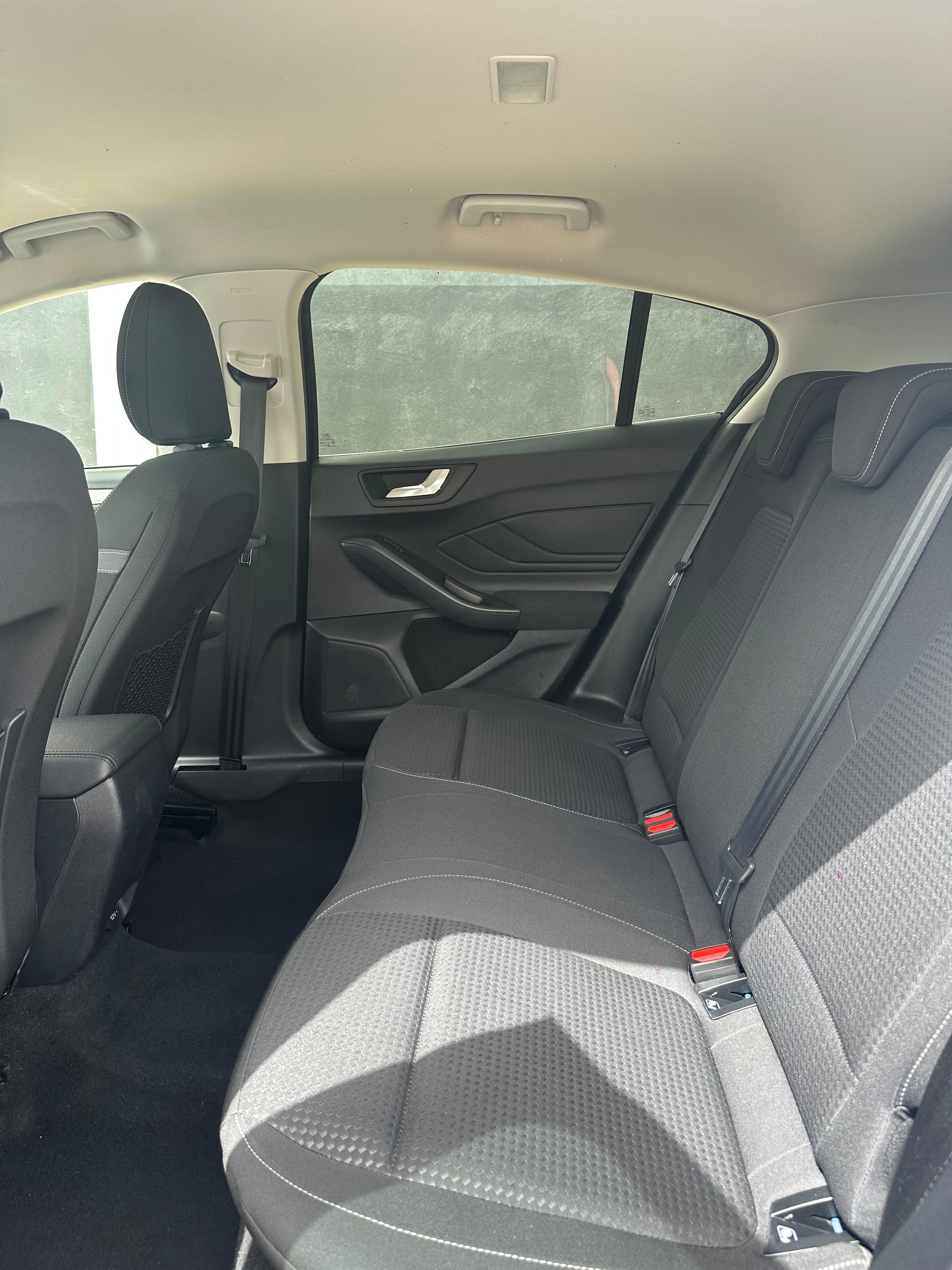 Ford Focus segunda mano, año de fabricación - 2021, color azul, precio 14500€ | foto-15