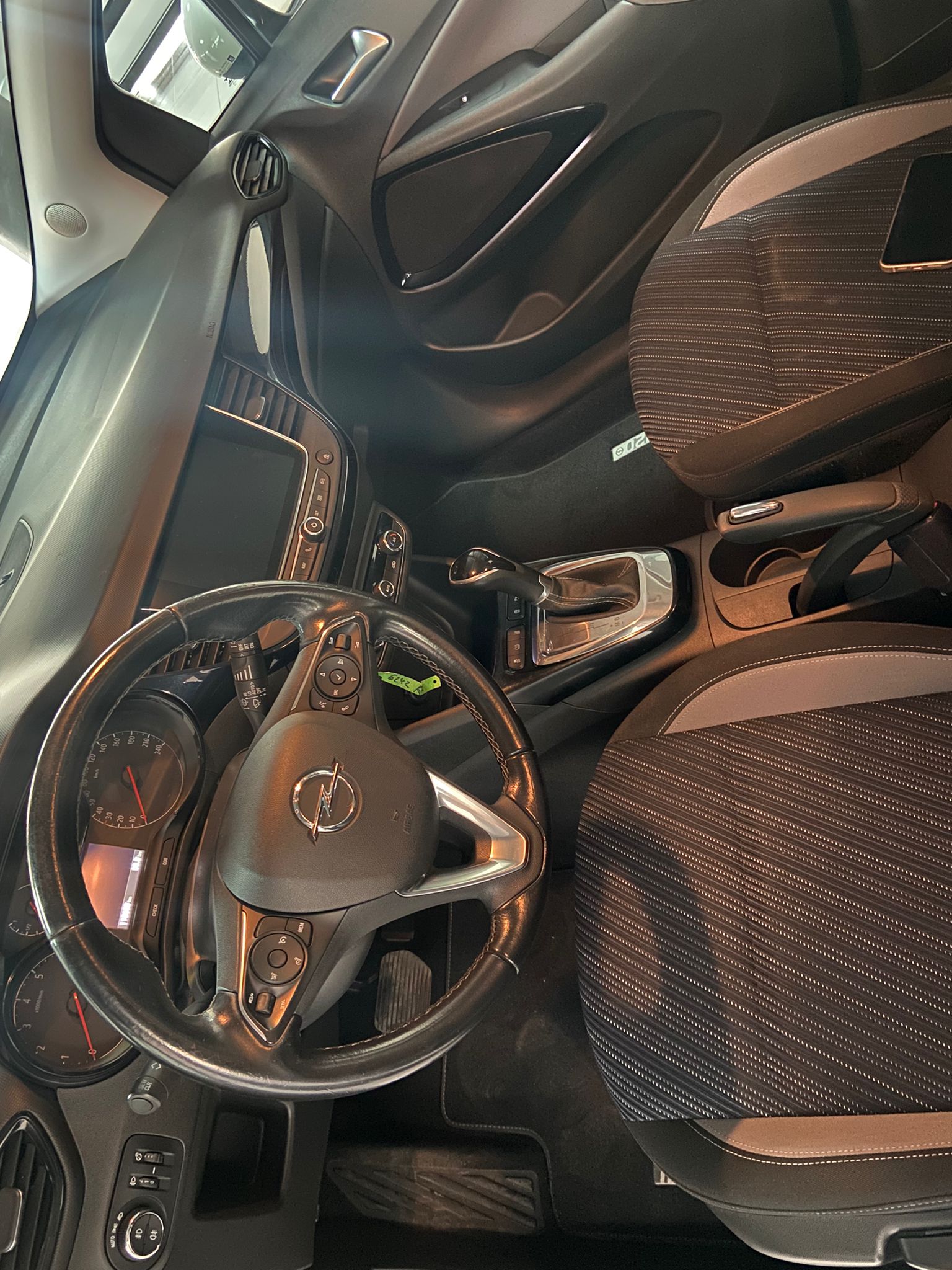 Opel Crossland X segunda mano, año de fabricación - 2019, color azul, precio 12985€ | foto-9