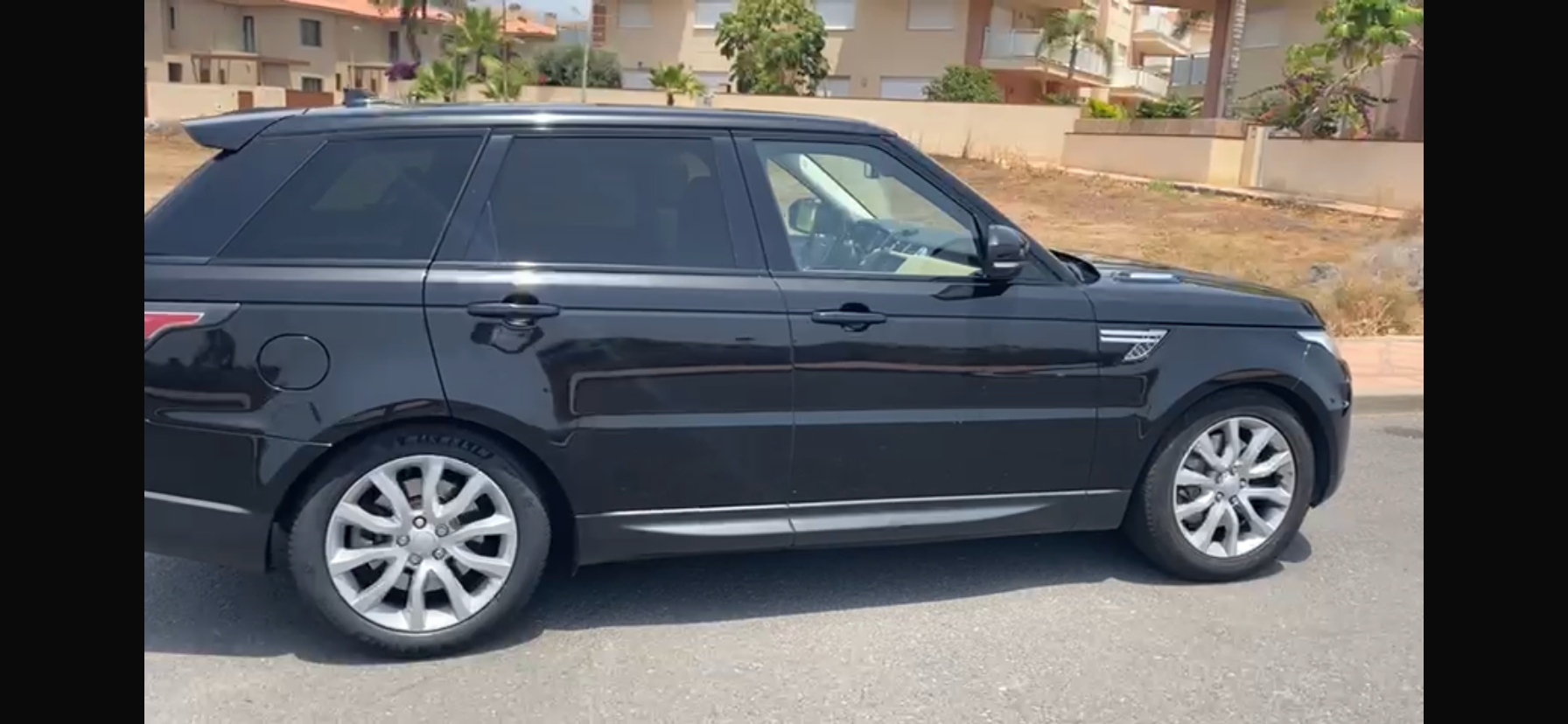 Land Rover Range Rover Sport segunda mano, año de fabricación - 2016, color negro, precio 12000€ | foto-8