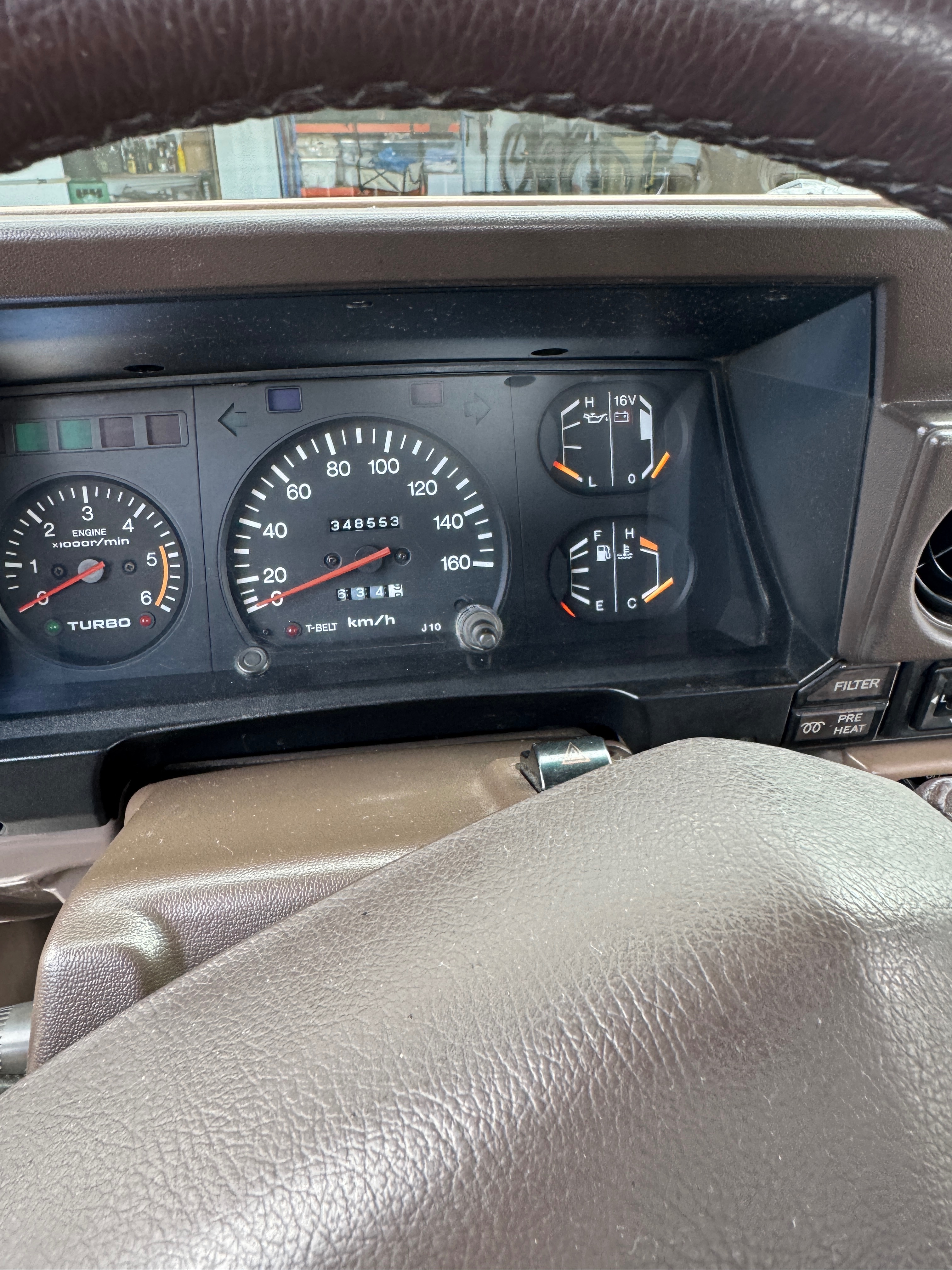 Toyota Land Cruiser segunda mano, año de fabricación - 1992, color beige, precio 18500€ | foto-7