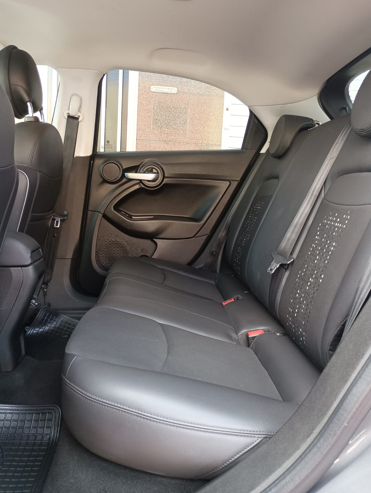 Fiat 500X segunda mano, año de fabricación - 2021, color gris, precio 14990€ | foto-8