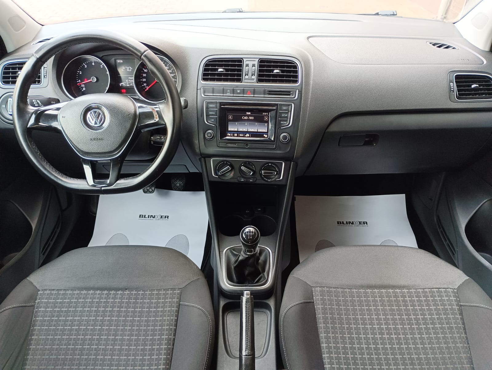Volkswagen Polo segunda mano, año de fabricación - 2017, color gris, precio 9990€ | foto-6