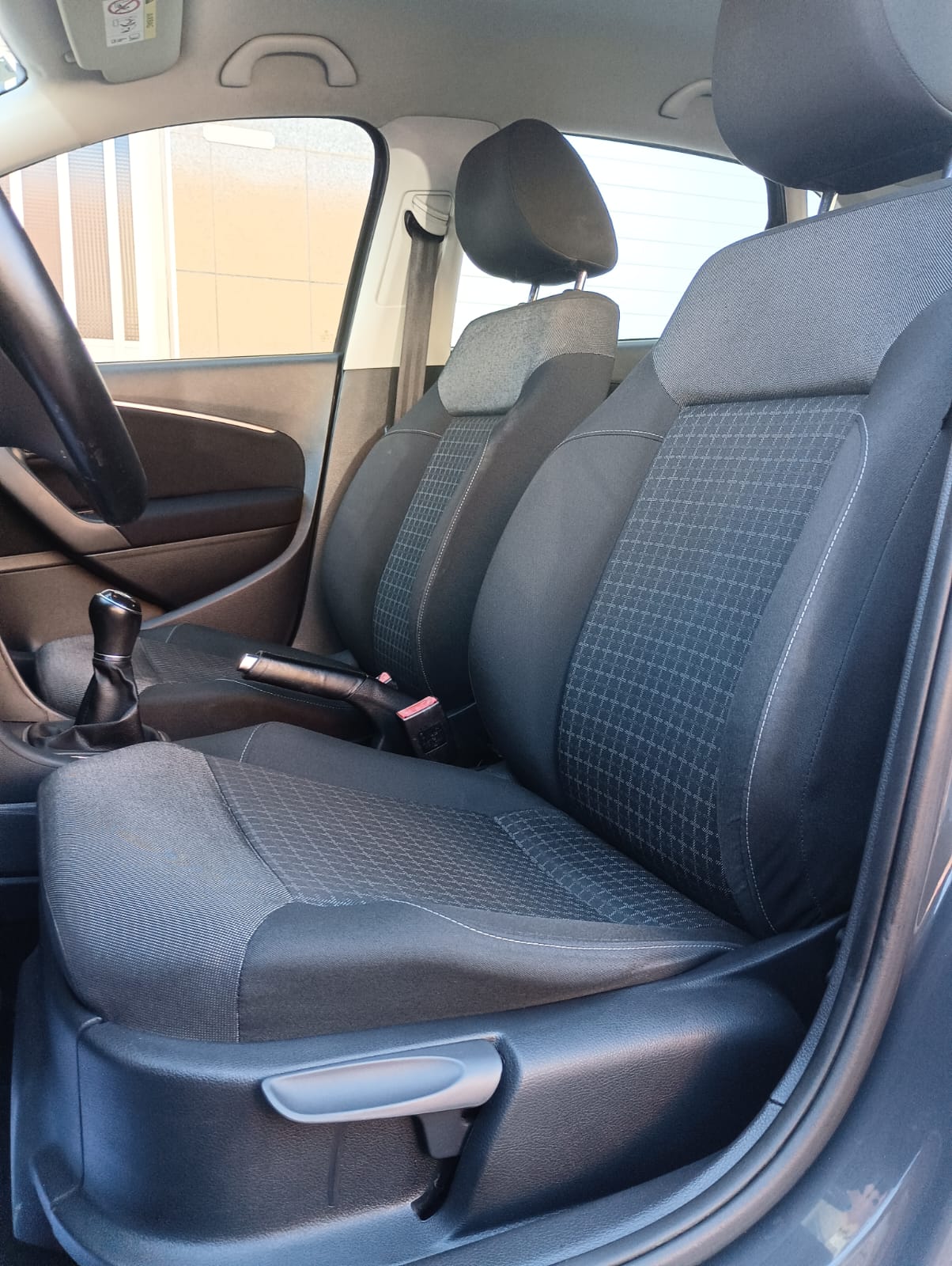 Volkswagen Polo segunda mano, año de fabricación - 2017, color gris, precio 9990€ | foto-7