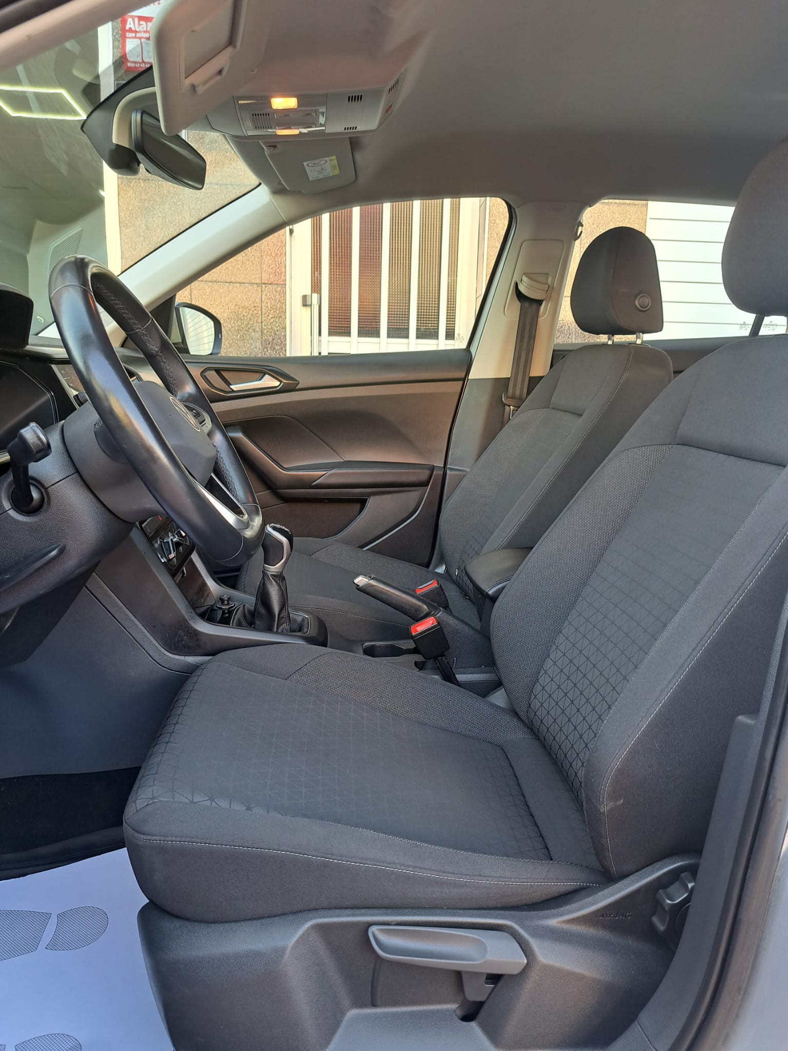 Volkswagen T-Cross segunda mano, año de fabricación - 2022, color gris, precio 17990€ | foto-7