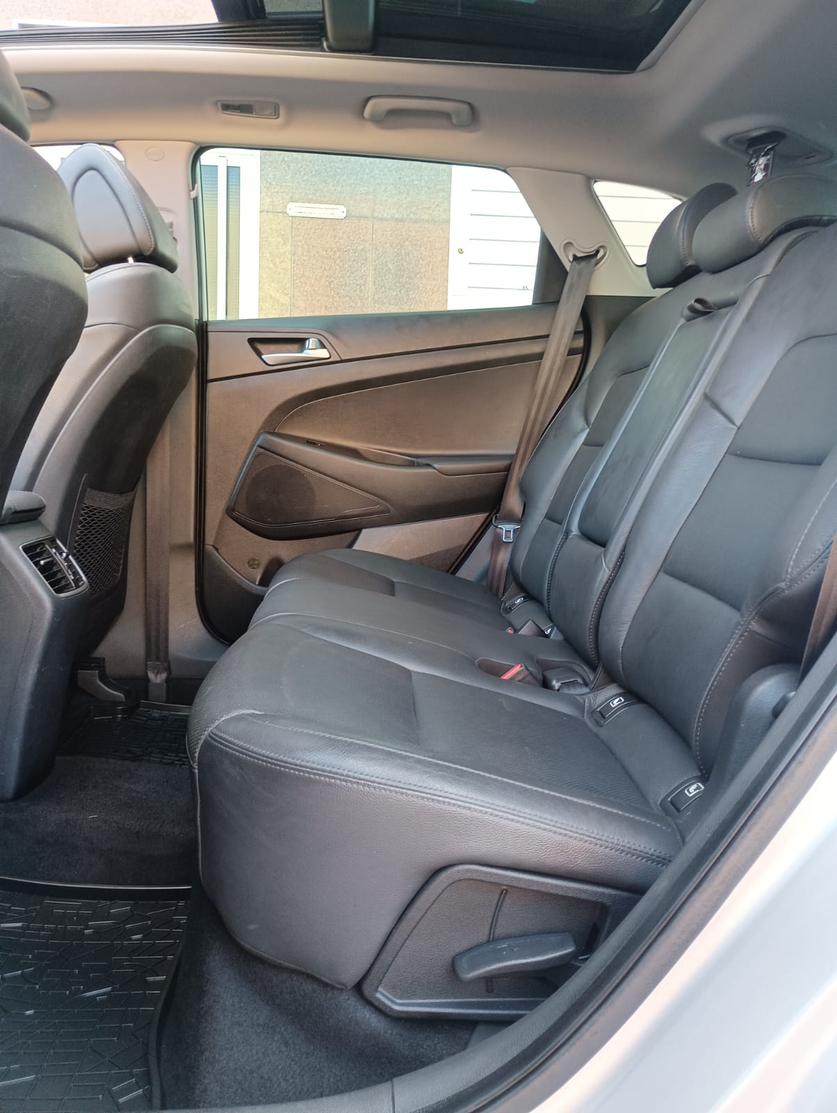 Hyundai Tucson segunda mano, año de fabricación - 2017, color plateado, precio 17490€ | foto-8