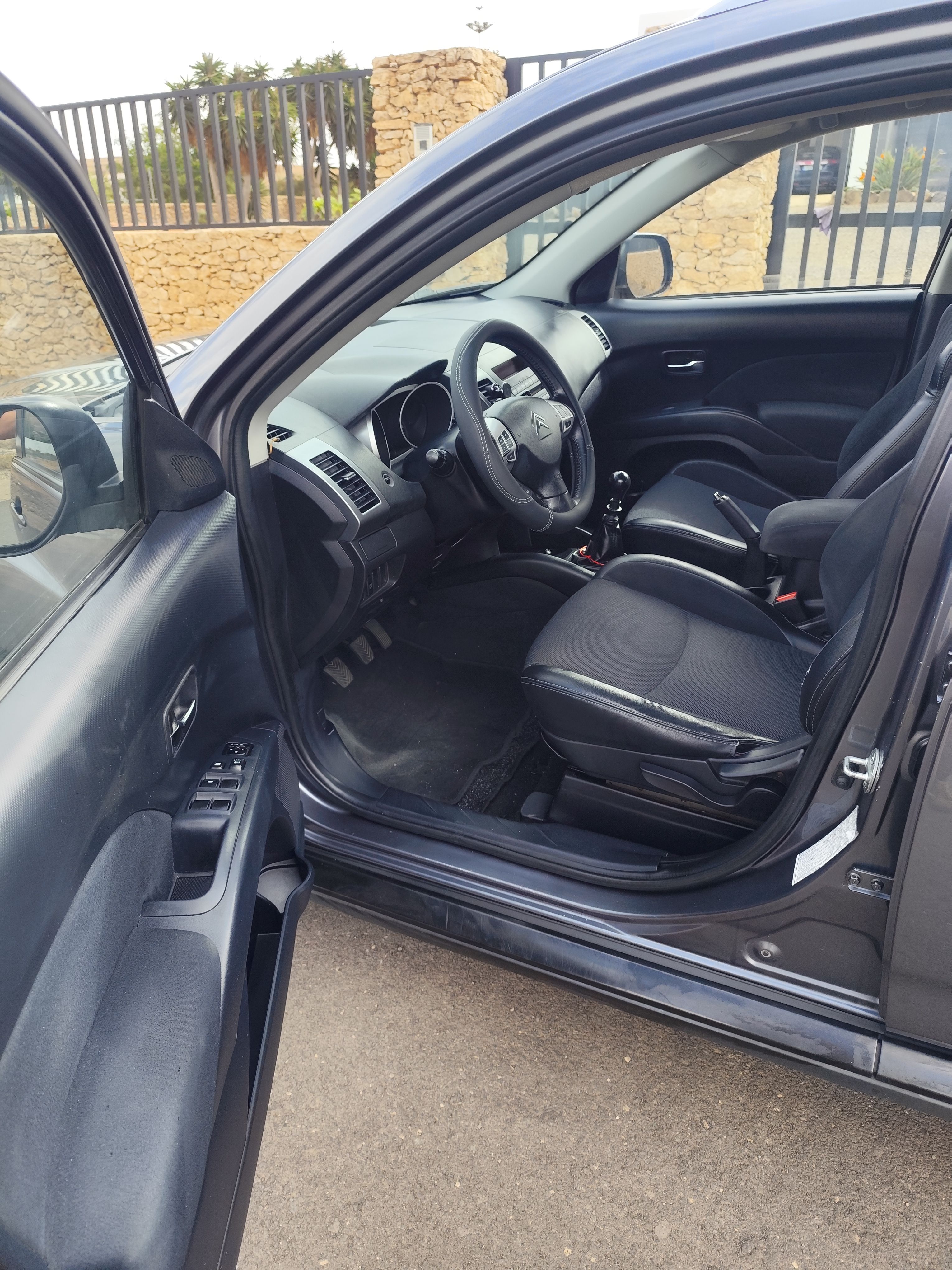 Citroen C-Crosser segunda mano, año de fabricación - 2009, color gris, precio 6000€ | foto-7