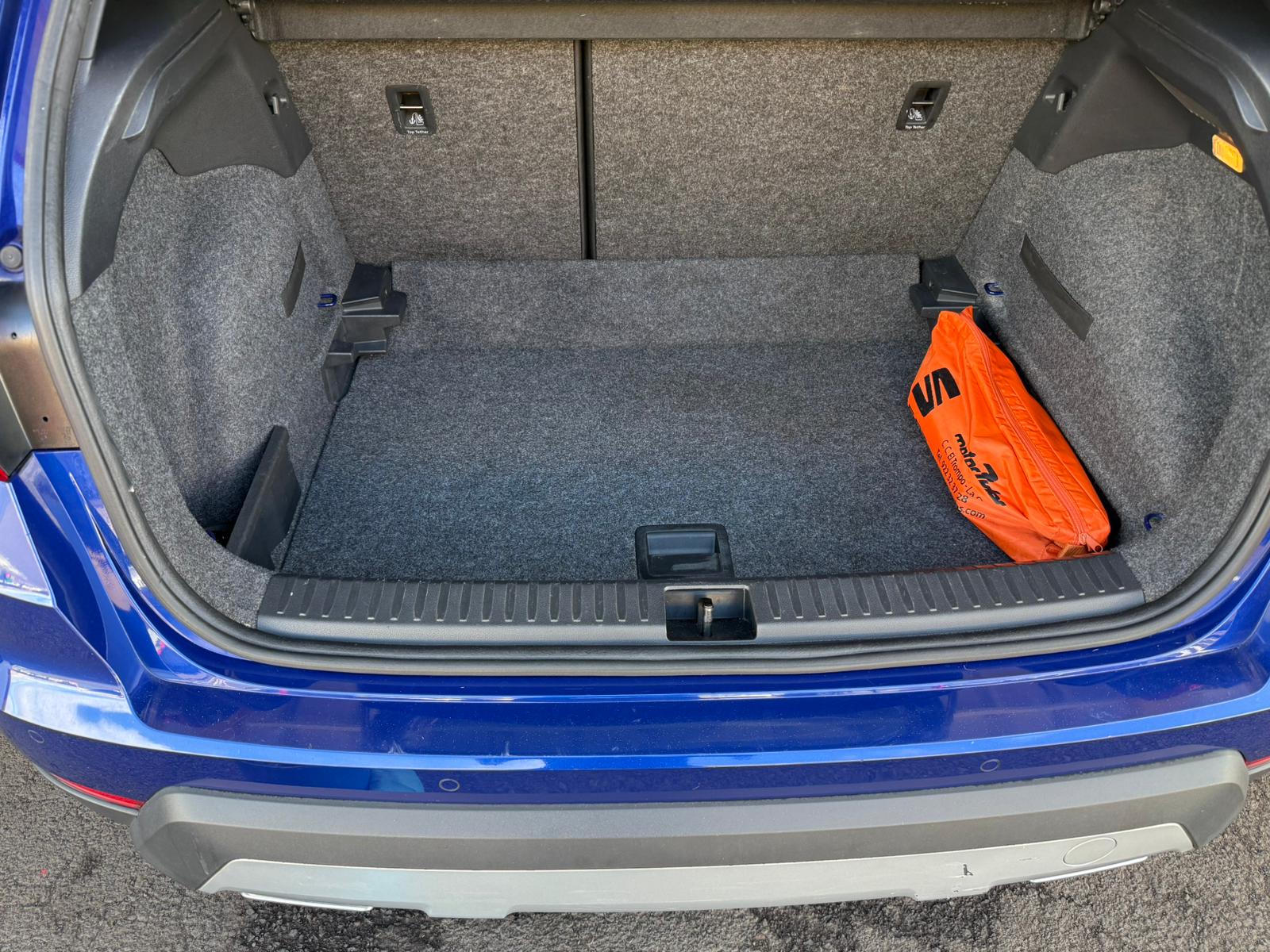 SEAT Arona segunda mano, año de fabricación - 2019, color azul, precio 14900€ | foto-8