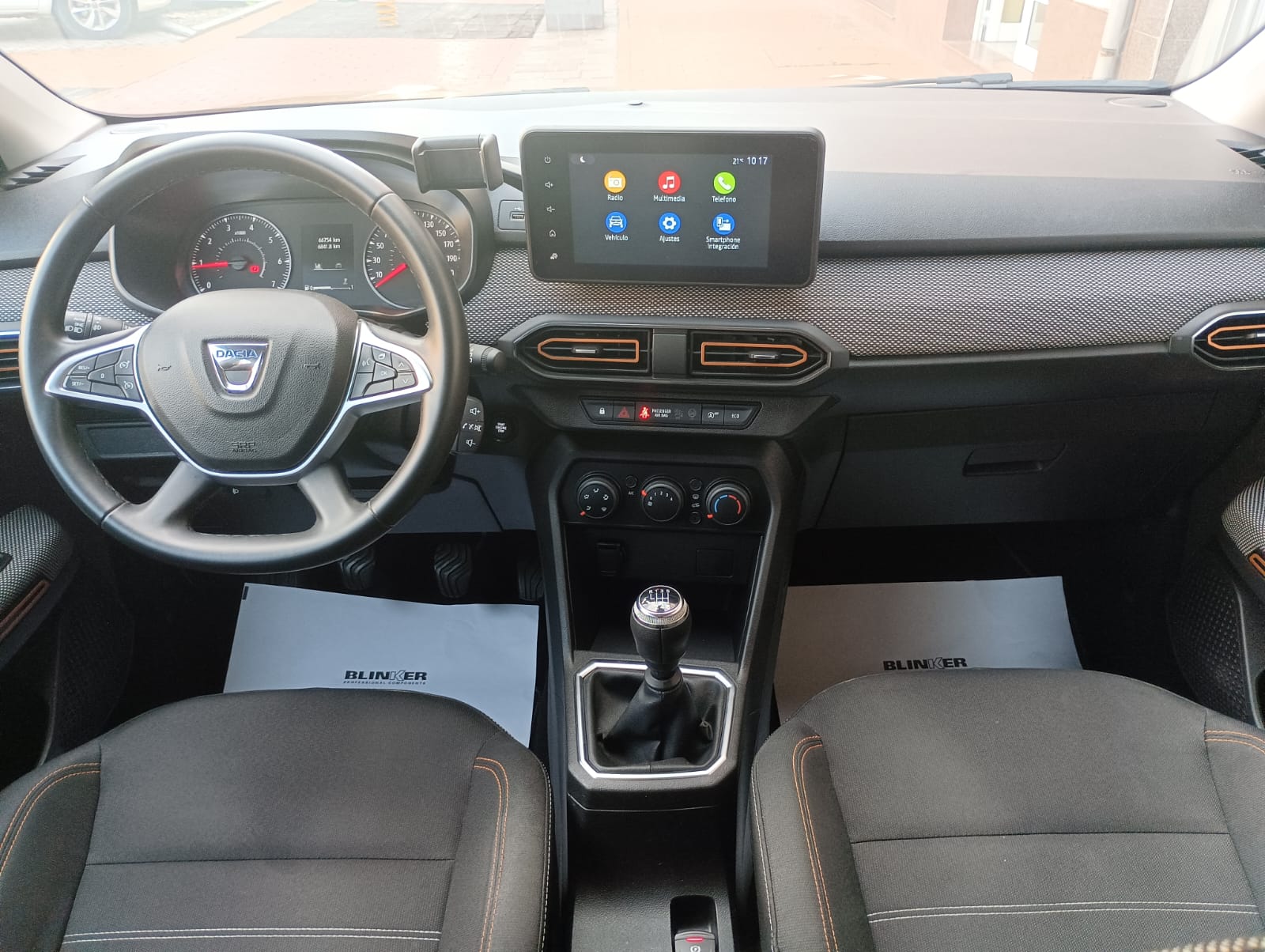 Dacia Sandero segunda mano, año de fabricación - 2021, color naranja, precio 12990€ | foto-6