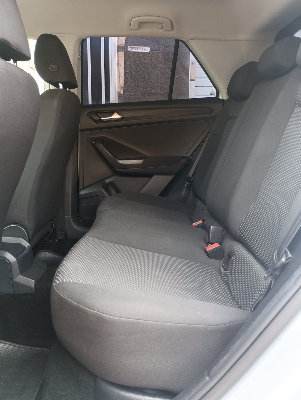 Volkswagen T-Roc segunda mano, año de fabricación - 2021, color plateado, precio 16490€ | foto-8