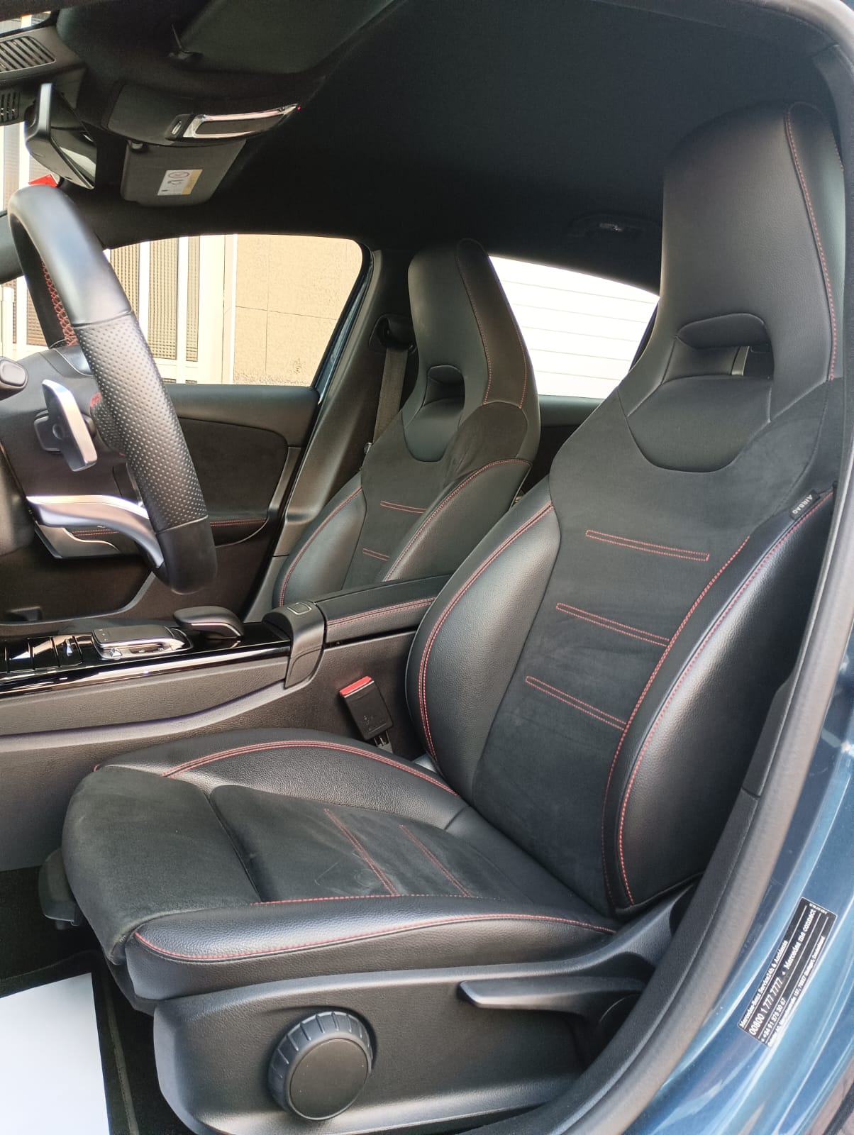 Mercedes-Benz Clase A segunda mano, año de fabricación - 2019, color azul, precio 23990€ | foto-7