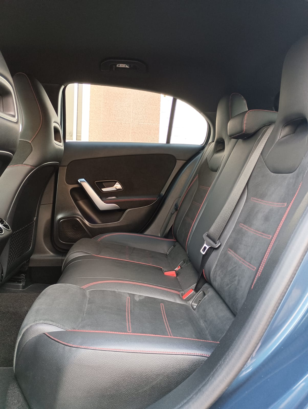 Mercedes-Benz Clase A segunda mano, año de fabricación - 2019, color azul, precio 23990€ | foto-8