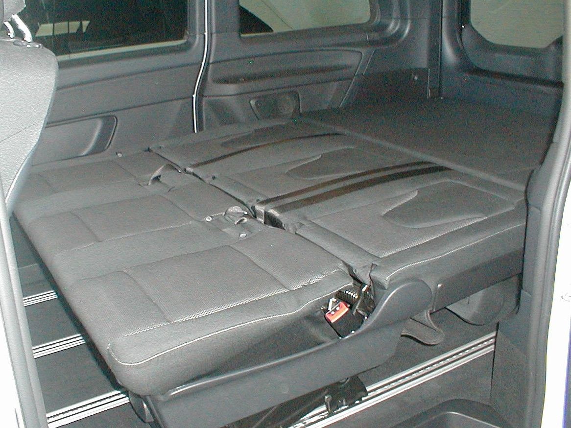 Mercedes-Benz Clase V segunda mano, año de fabricación - 2018, color blanco, precio 45990€ | foto-6