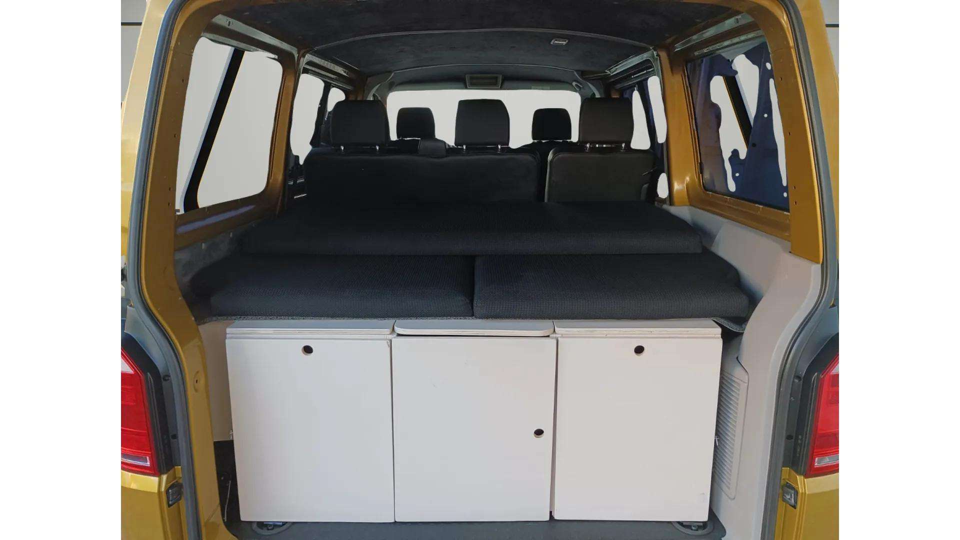 Volkswagen Transporter segunda mano, año de fabricación - 2019, color amarillo, precio 23490€ | foto-8
