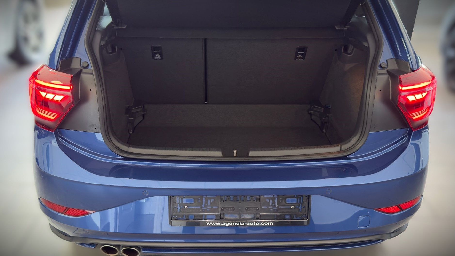Volkswagen Polo GTI segunda mano, año de fabricación - 2022, color azul, precio 27990€ | foto-8