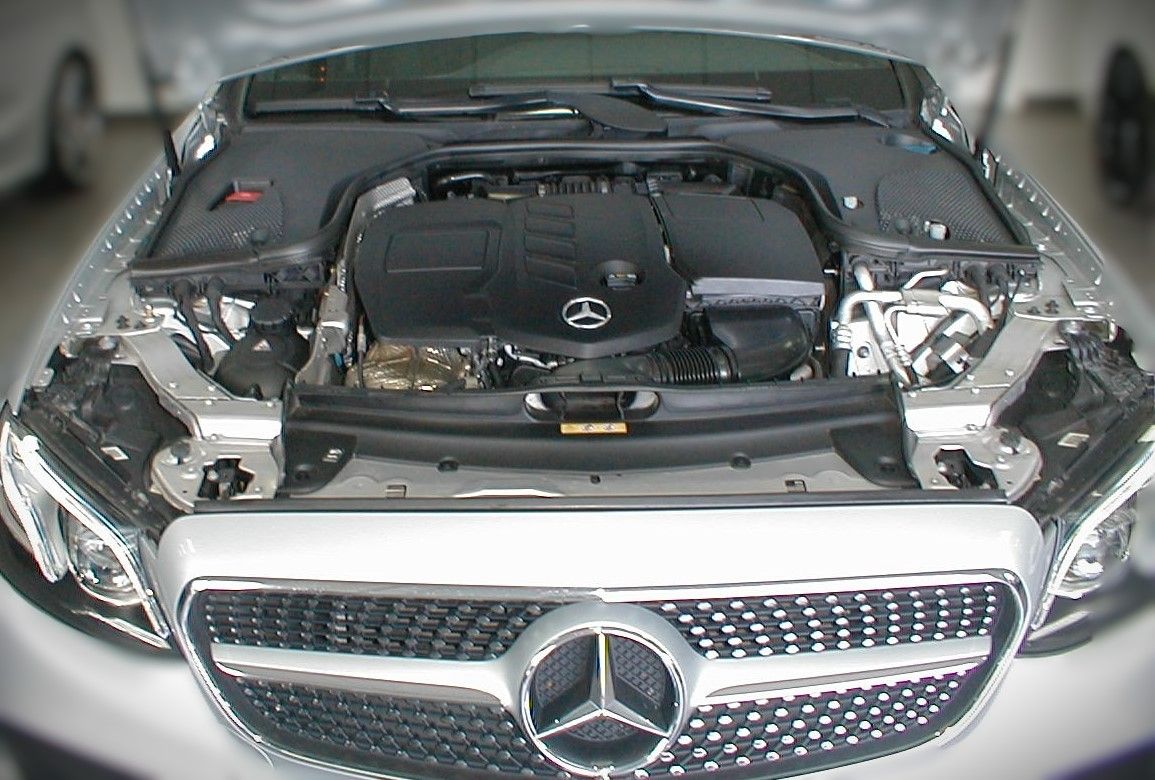 Mercedes-Benz Clase E segunda mano, año de fabricación - 2018, color plateado, precio 38990€ | foto-8