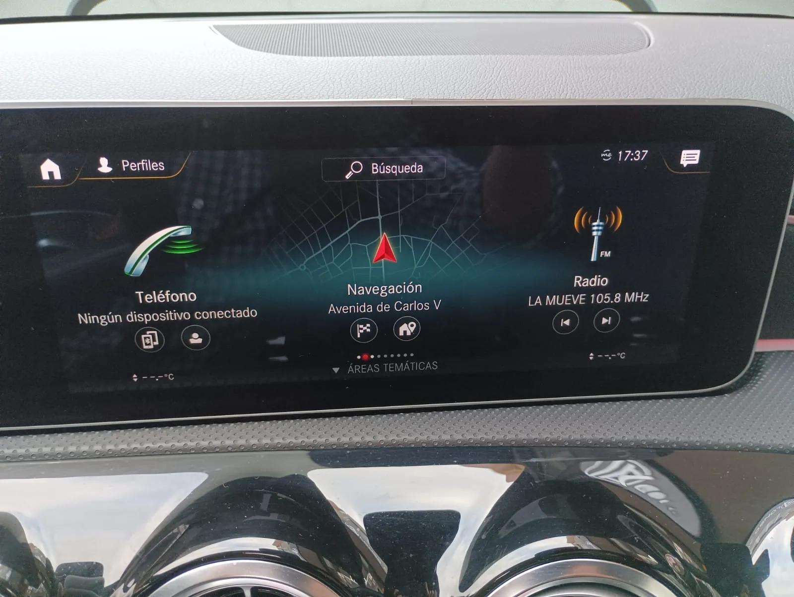 Mercedes-Benz Clase A segunda mano, año de fabricación - 2020, color negro, precio 23990€ | foto-11