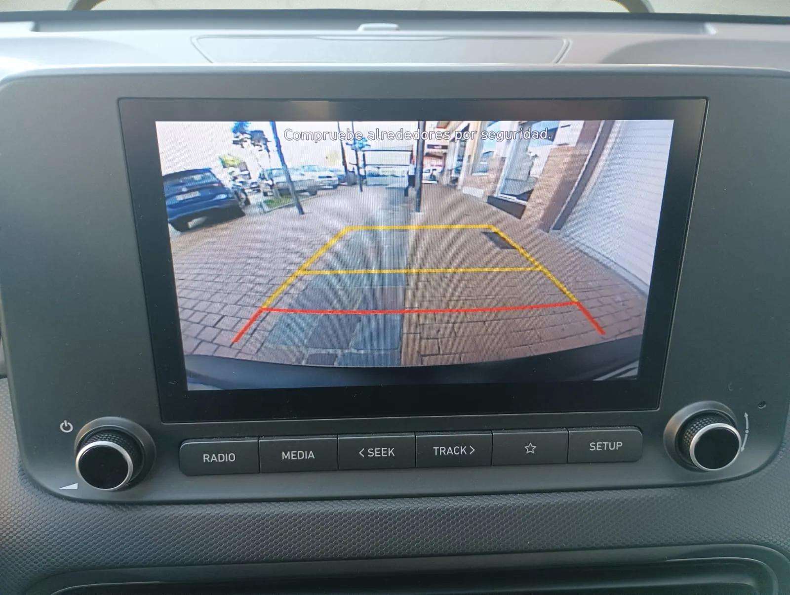 Hyundai Kona segunda mano, año de fabricación - 2021, color gris, precio 15990€ | foto-10