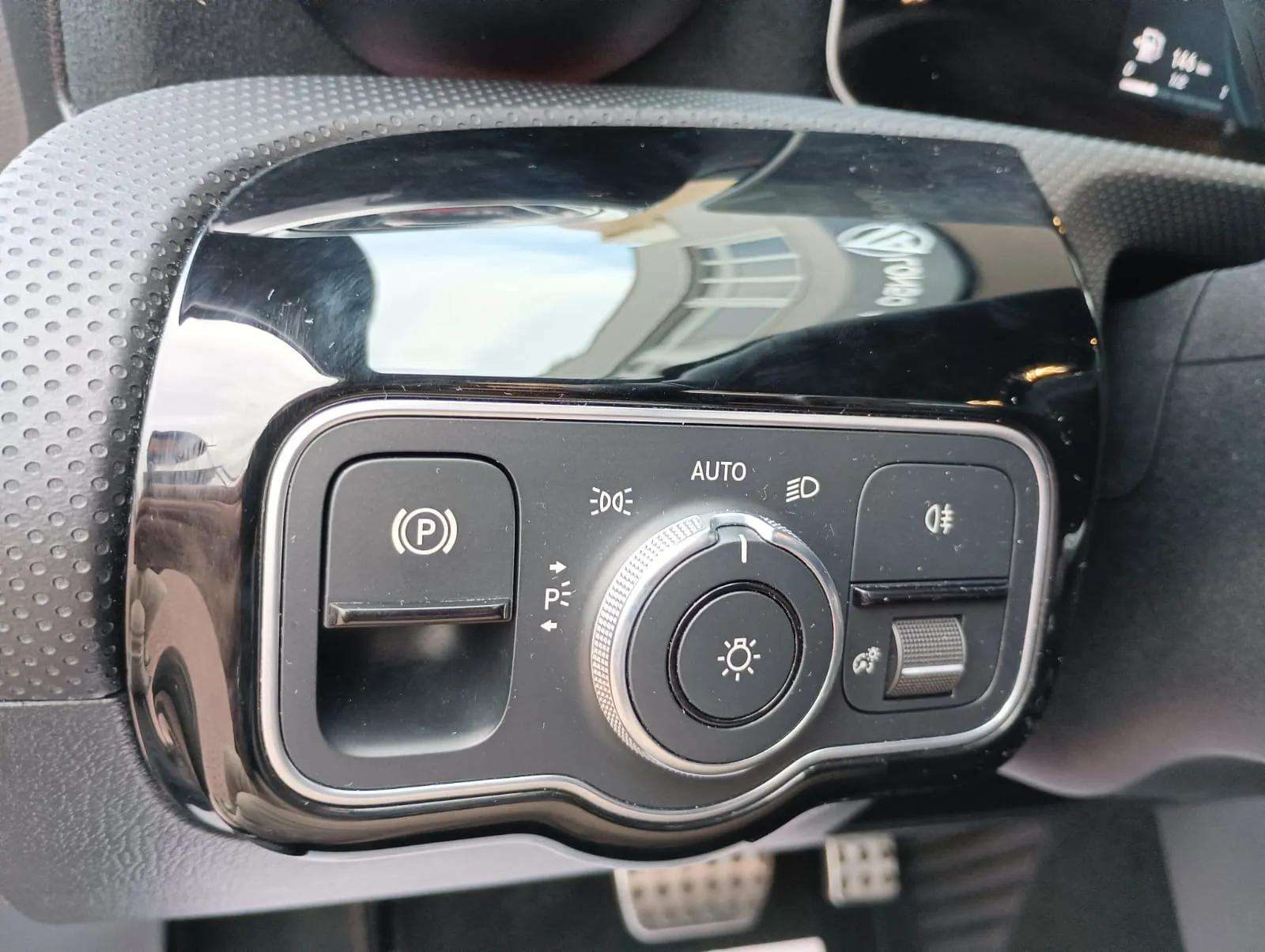 Mercedes-Benz Clase A AMG segunda mano, año de fabricación - 2020, color negro, precio 23990€ | foto-11