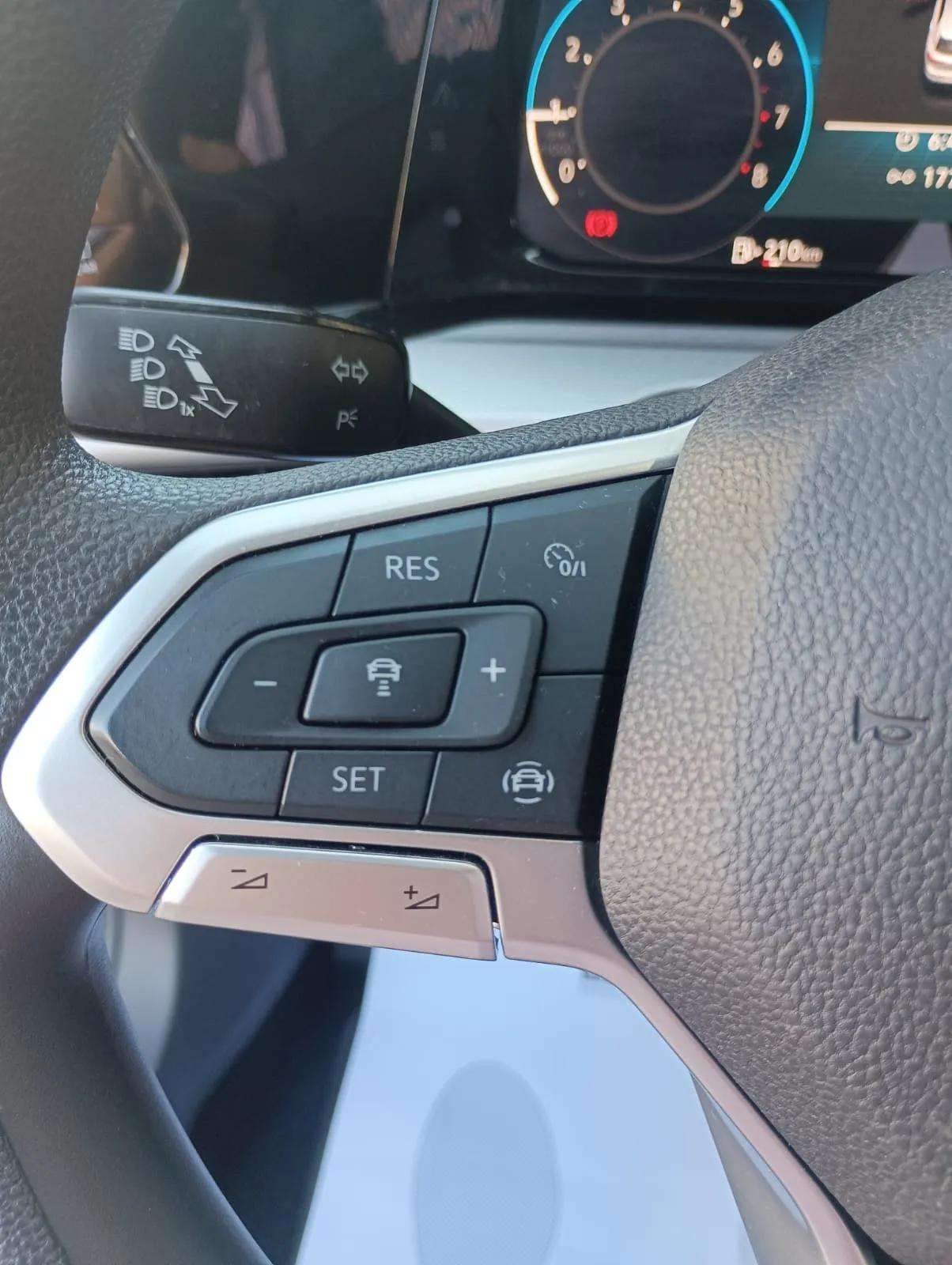 Volkswagen Golf segunda mano, año de fabricación - 2021, color blanco, precio 16490€ | foto-17