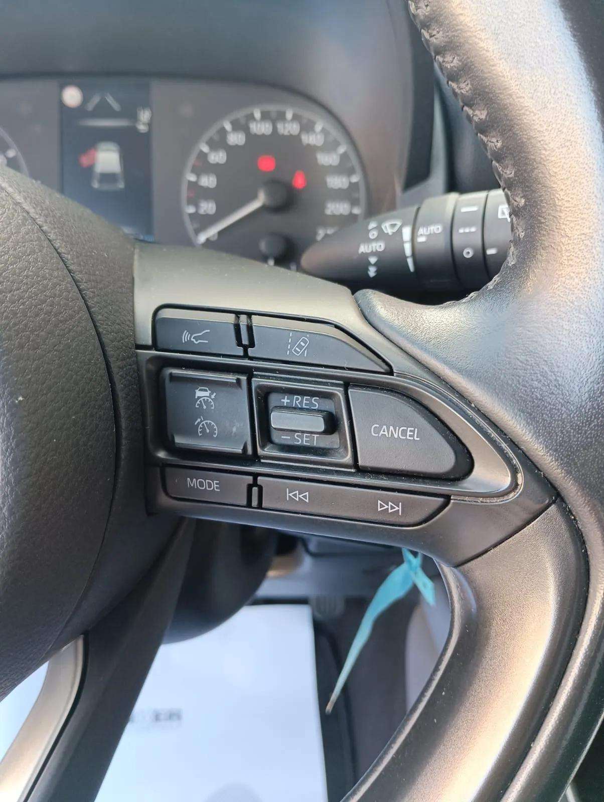 Toyota Yaris segunda mano, año de fabricación - 2022, color blanco, precio 15490€ | foto-15