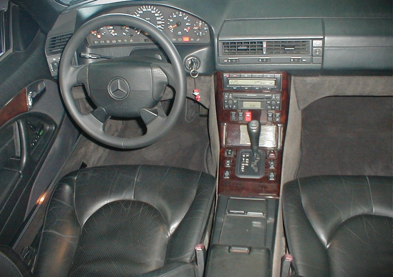 Mercedes-Benz Clase SL segunda mano, año de fabricación - 1996, color negro, precio 22990€ | foto-6
