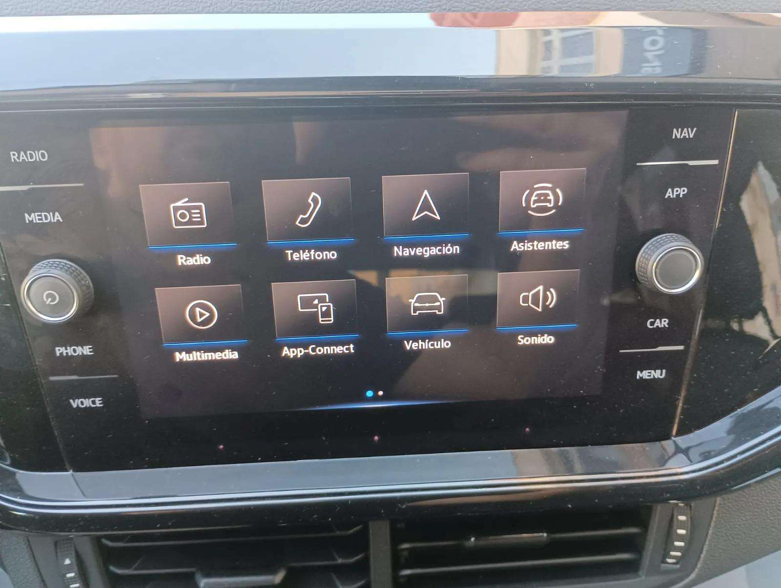 Volkswagen T-Cross segunda mano, año de fabricación - 2022, color blanco, precio 17990€ | foto-10