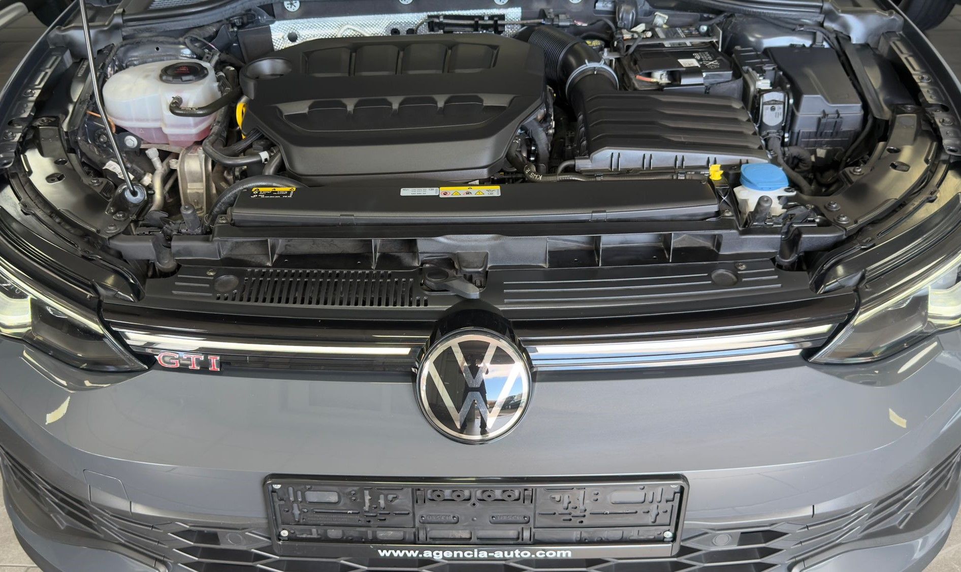 Volkswagen Golf GTI segunda mano, año de fabricación - 2022, color gris, precio 39990€ | foto-9