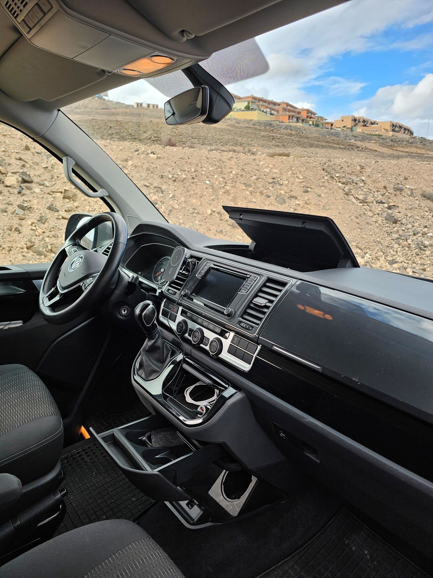 Volkswagen Multivan segunda mano, año de fabricación - 2016, color marrón, precio 37500€ | foto-10