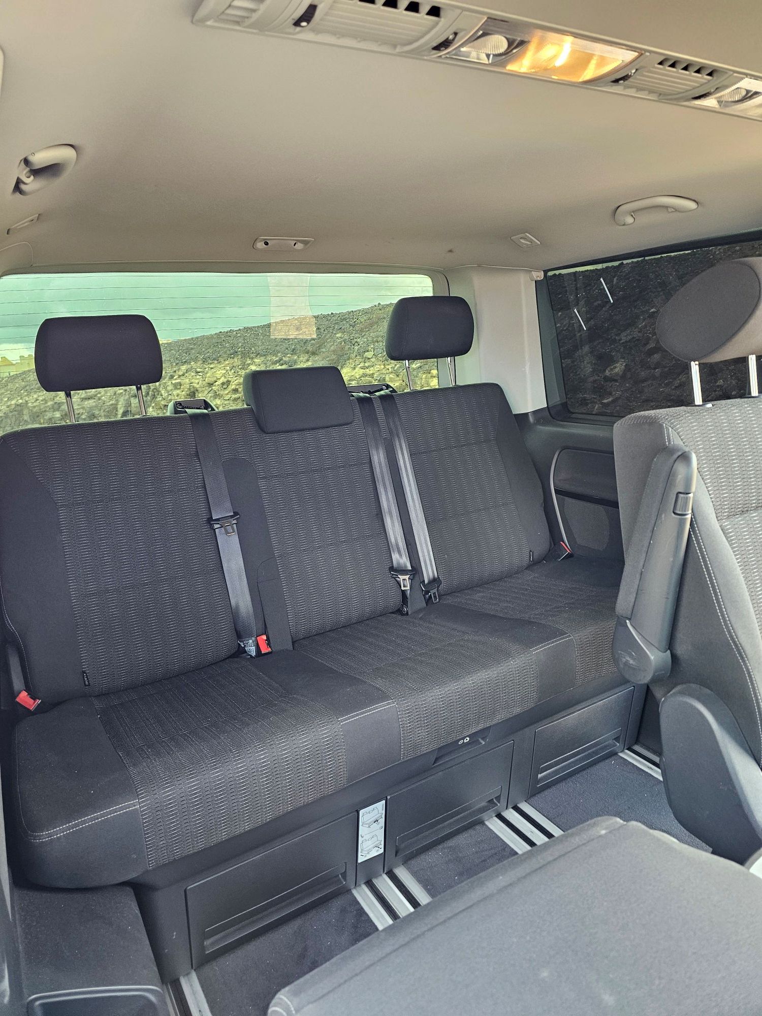 Volkswagen Multivan segunda mano, año de fabricación - 2016, color marrón, precio 37500€ | foto-14