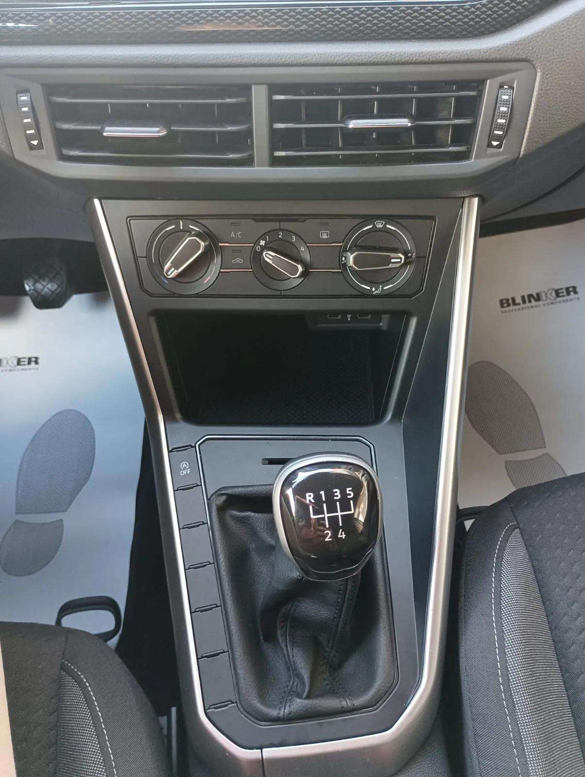 Volkswagen Taigo segunda mano, año de fabricación - 2022, color beige, precio 16490€ | foto-11