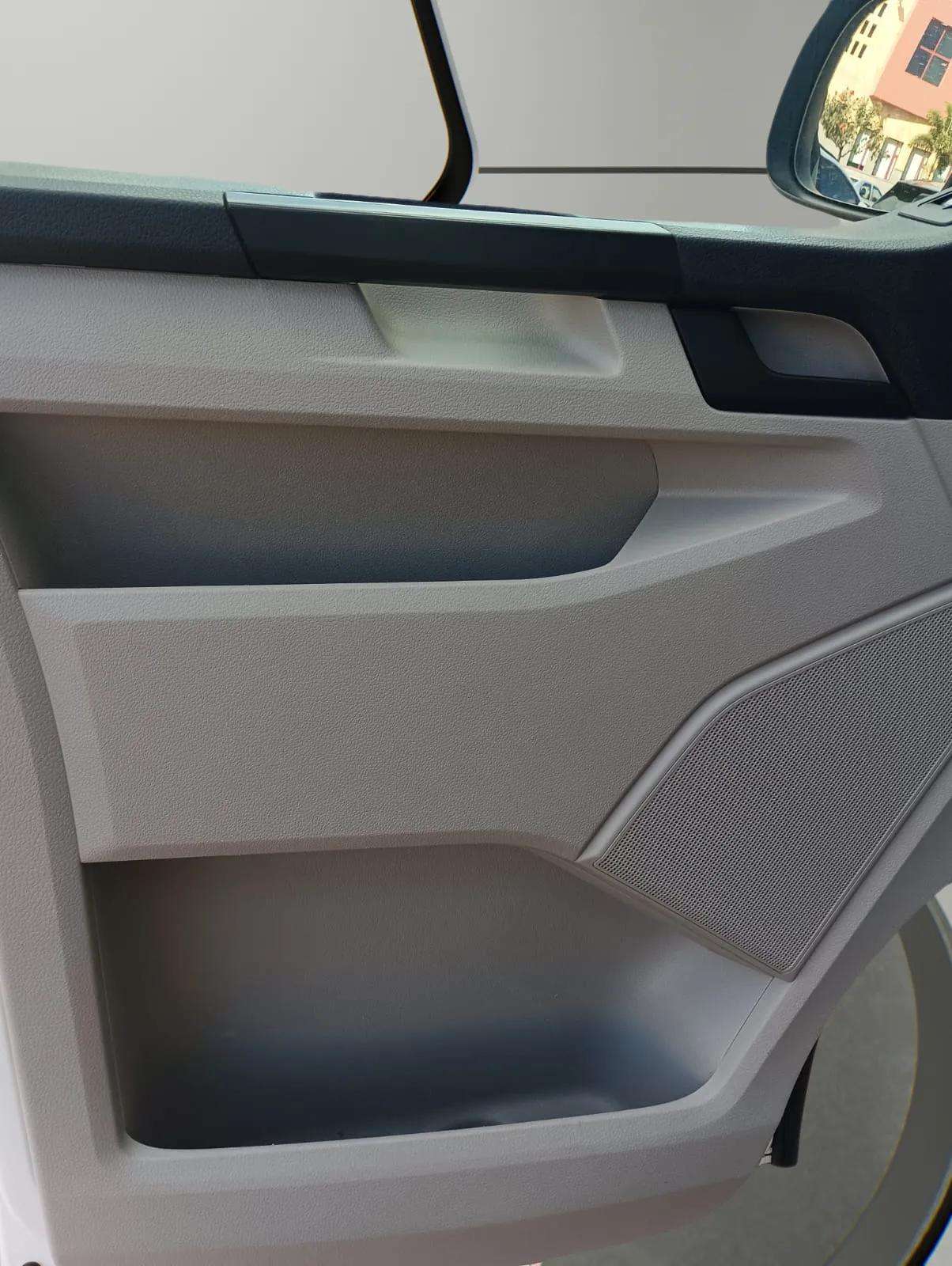 Volkswagen Transporter segunda mano, año de fabricación - 2018, color blanco, precio 28990€ | foto-14