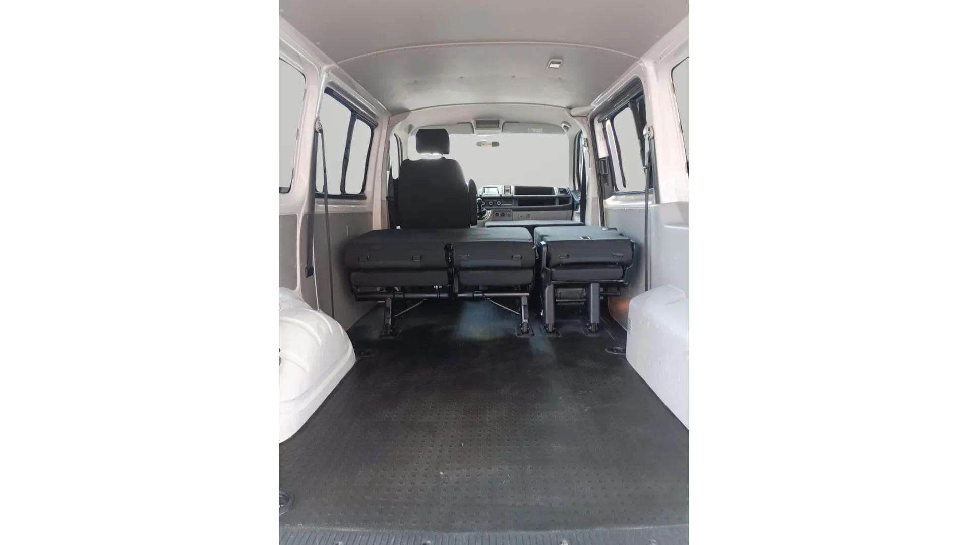 Volkswagen Transporter segunda mano, año de fabricación - 2018, color blanco, precio 28990€ | foto-18