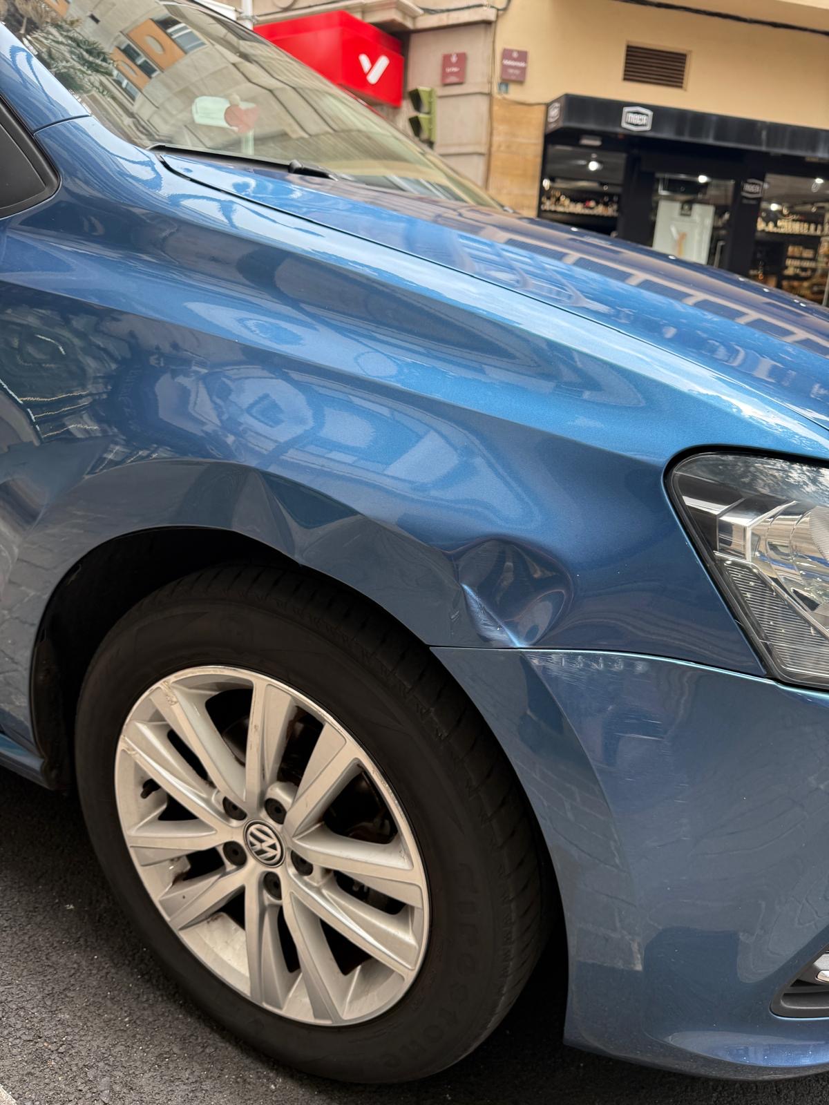 Volkswagen Polo segunda mano, año de fabricación - 2016, color azul, precio 11200€ | foto-12