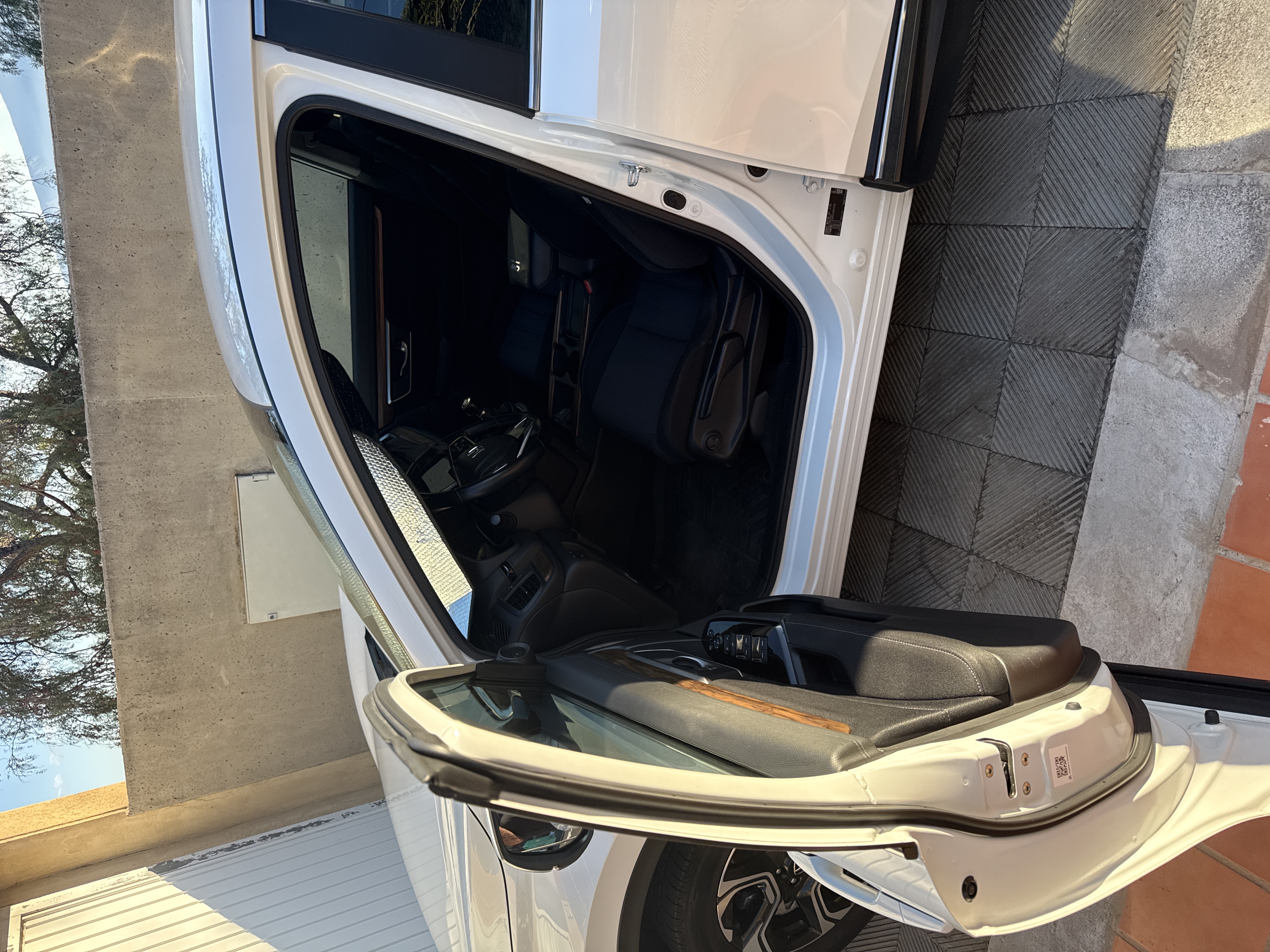 Honda CR-V segunda mano, año de fabricación - 2018, color blanco, precio 19000€ | foto-12