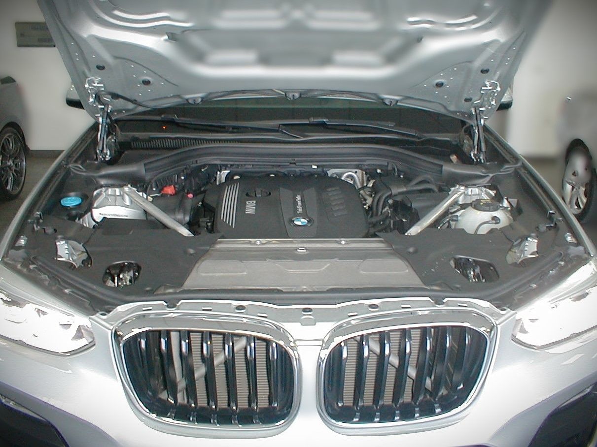 BMW X3 segunda mano, año de fabricación - 2020, color plateado, precio 34990€ | foto-9