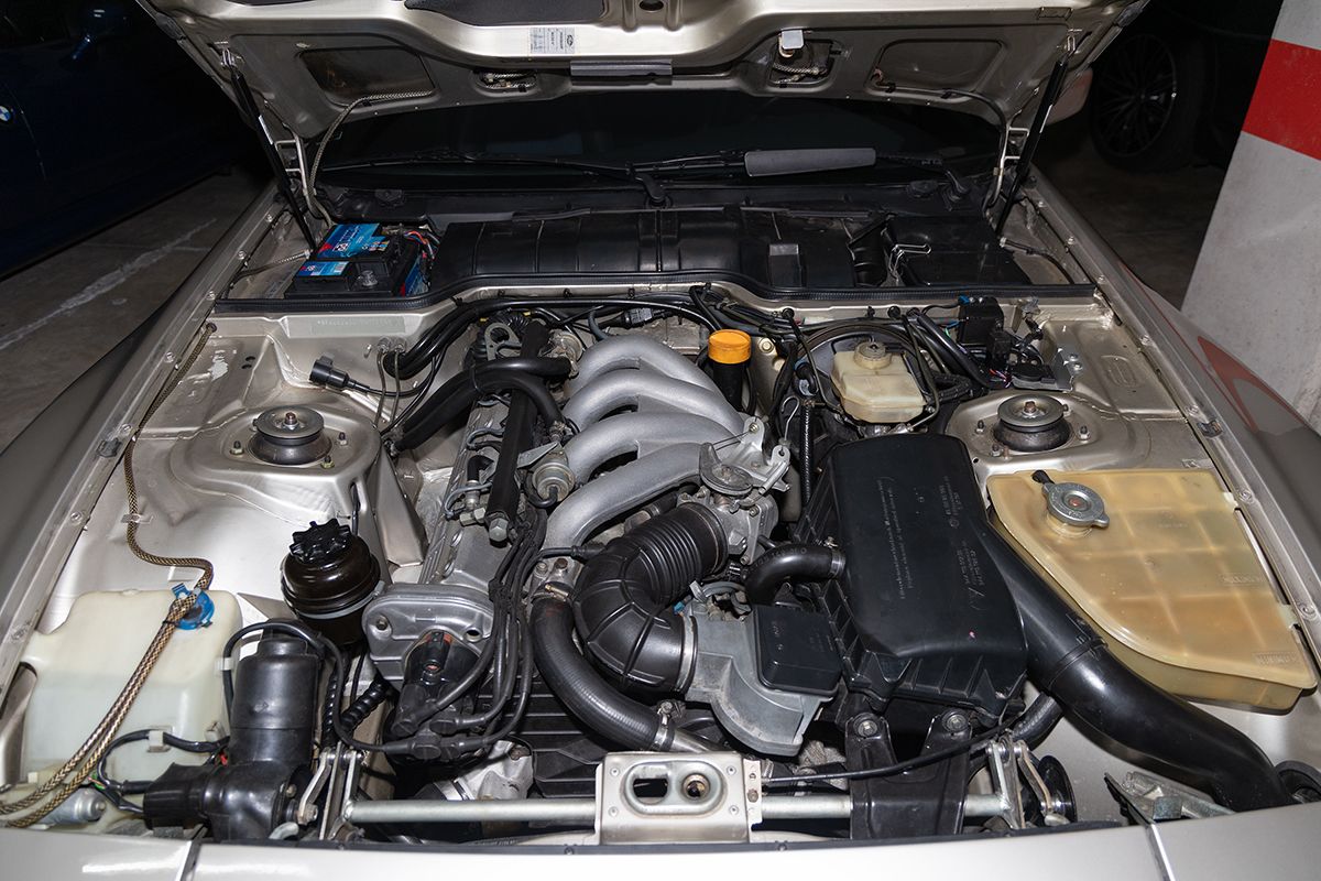 Porsche 944 segunda mano, año de fabricación - 1984, color plateado, precio 20000€ | foto-6