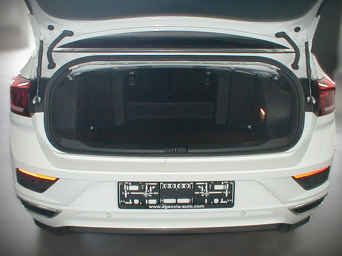Volkswagen T-Roc segunda mano, año de fabricación - 2021, color blanco, precio 26990€ | foto-10