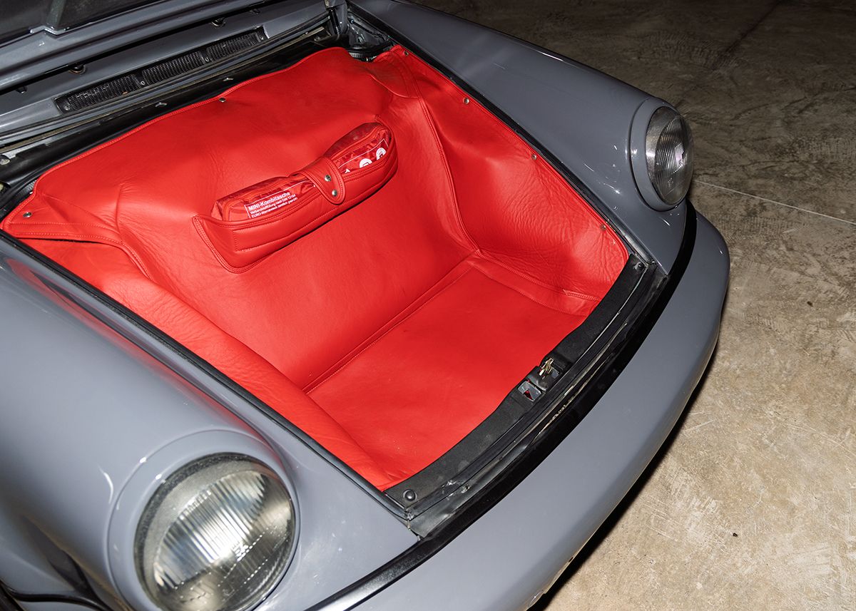 Porsche 911 segunda mano, año de fabricación - 1990, color gris, precio 75000€ | foto-8