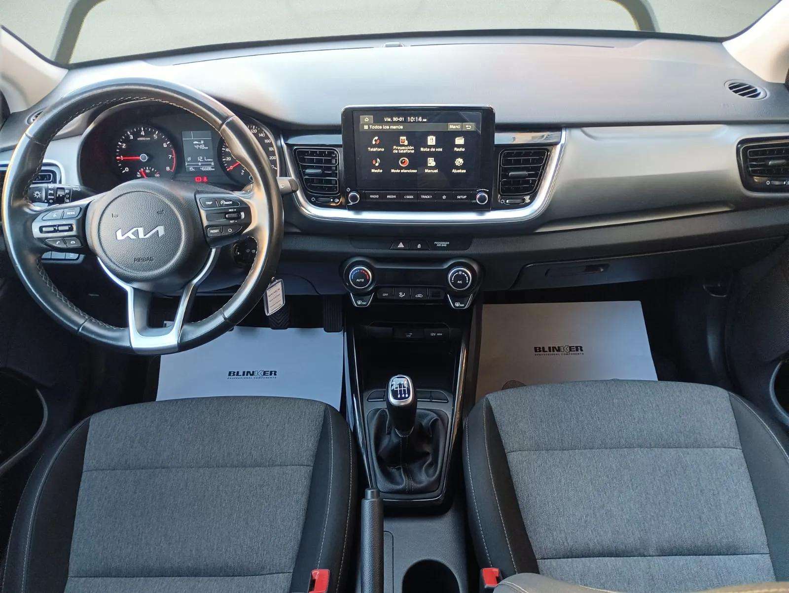 Kia Stonic segunda mano, año de fabricación - 2023, color amarillo, precio 14490€ | foto-6