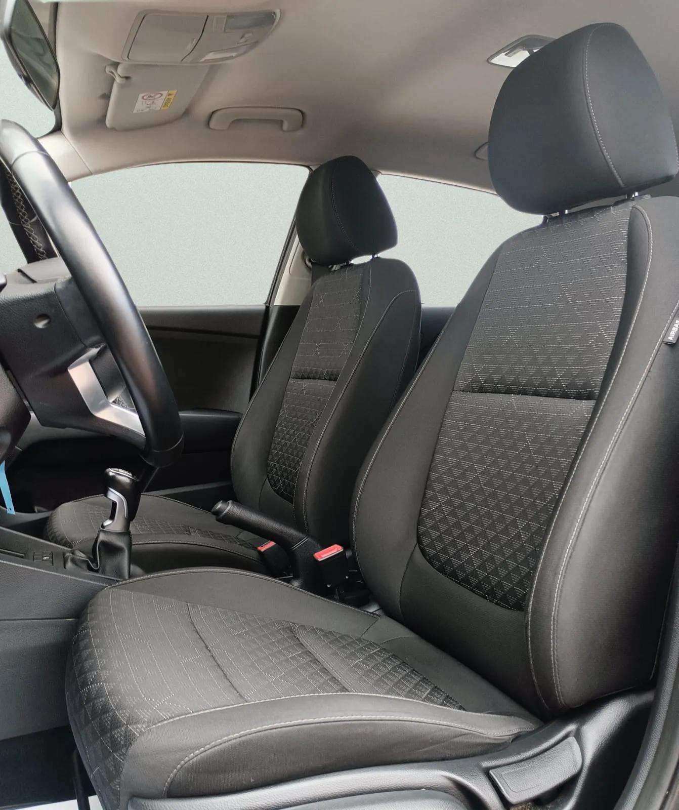 Kia Rio segunda mano, año de fabricación - 2023, color negro, precio 13490€ | foto-7