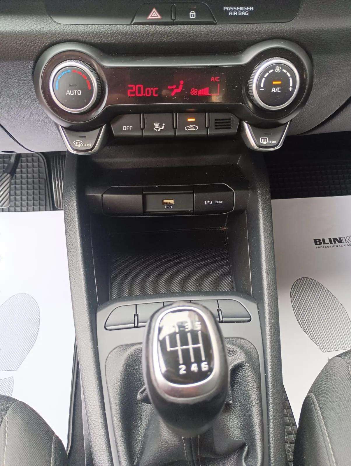Kia Rio segunda mano, año de fabricación - 2023, color negro, precio 13490€ | foto-16