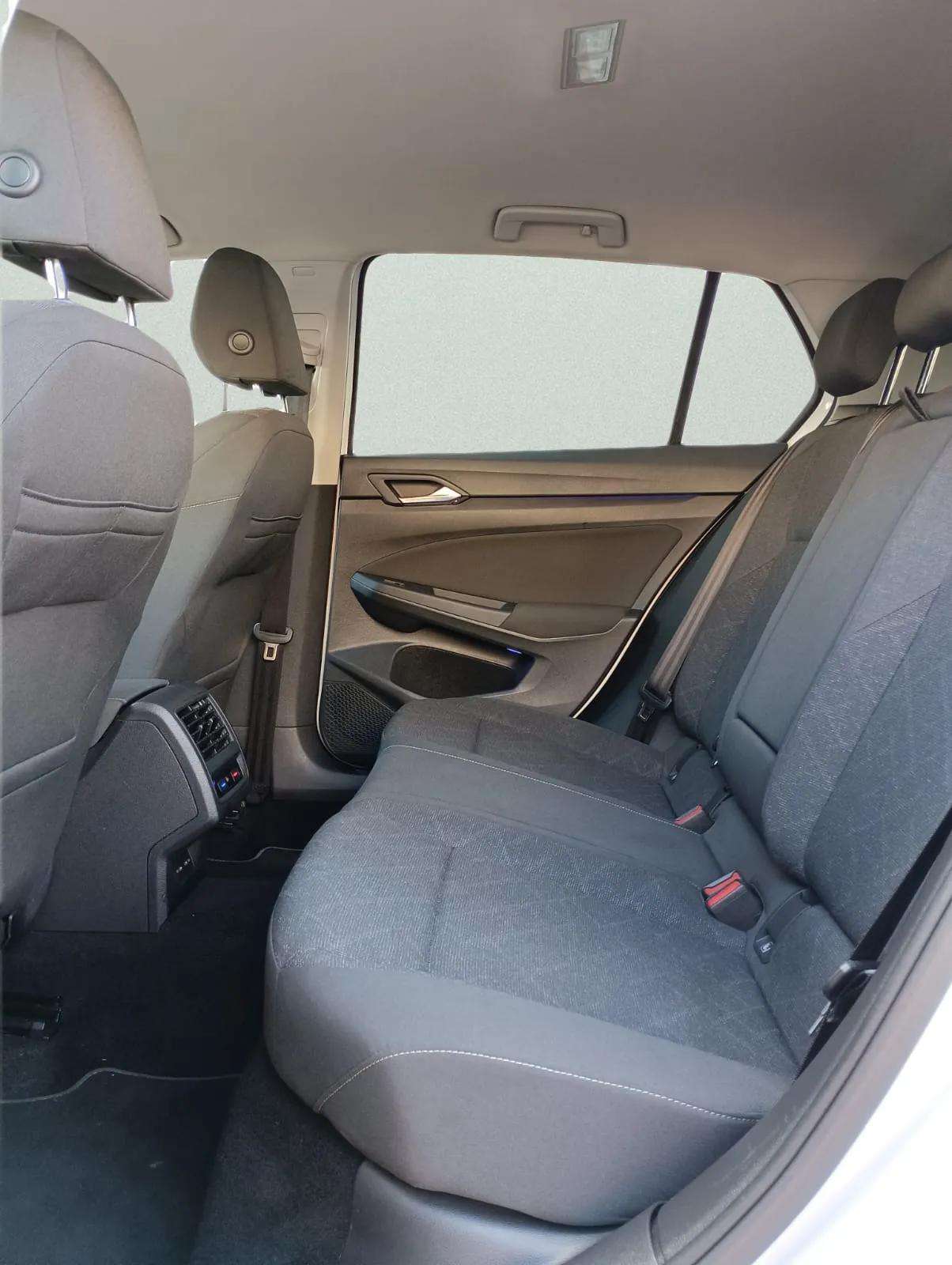 Volkswagen Golf segunda mano, año de fabricación - 2021, color blanco, precio 18990€ | foto-8