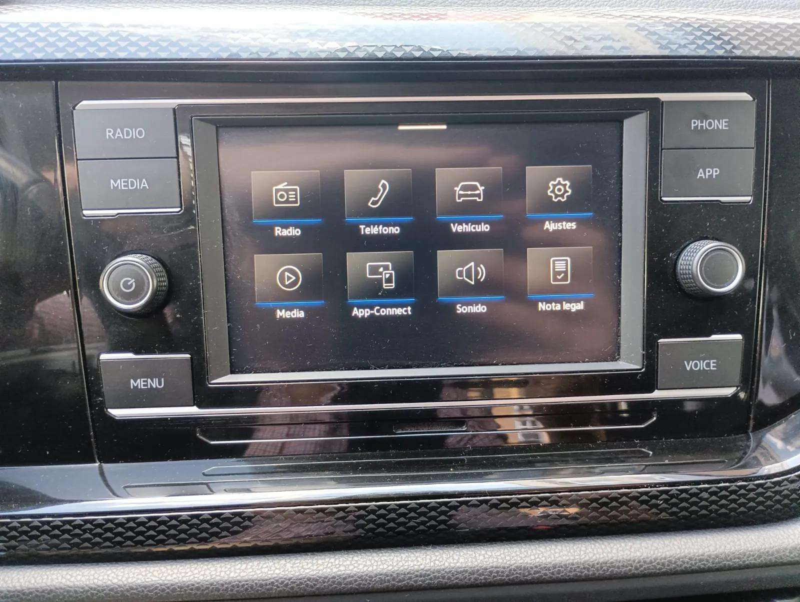 Volkswagen Taigo segunda mano, año de fabricación - 2023, color gris, precio 16490€ | foto-13